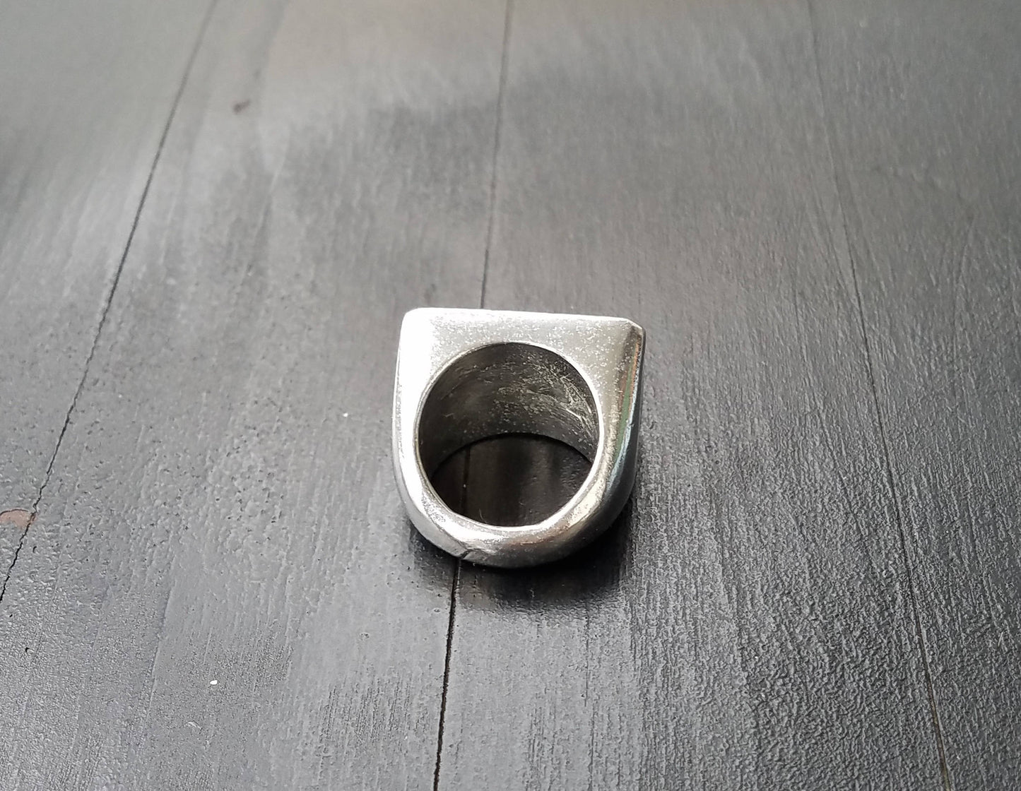 Fingerbang symbol wax seal signet ring