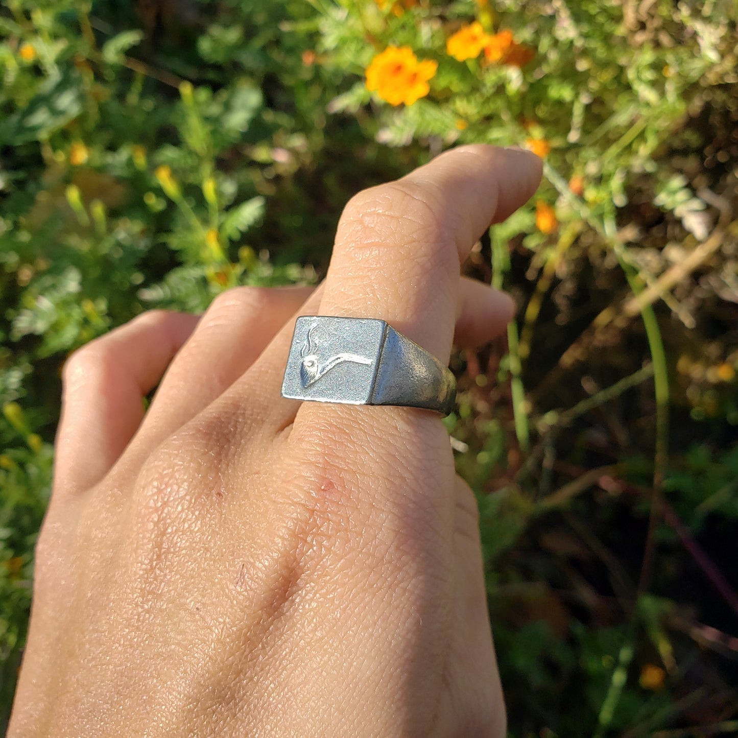 Pipe wax seal signet ring