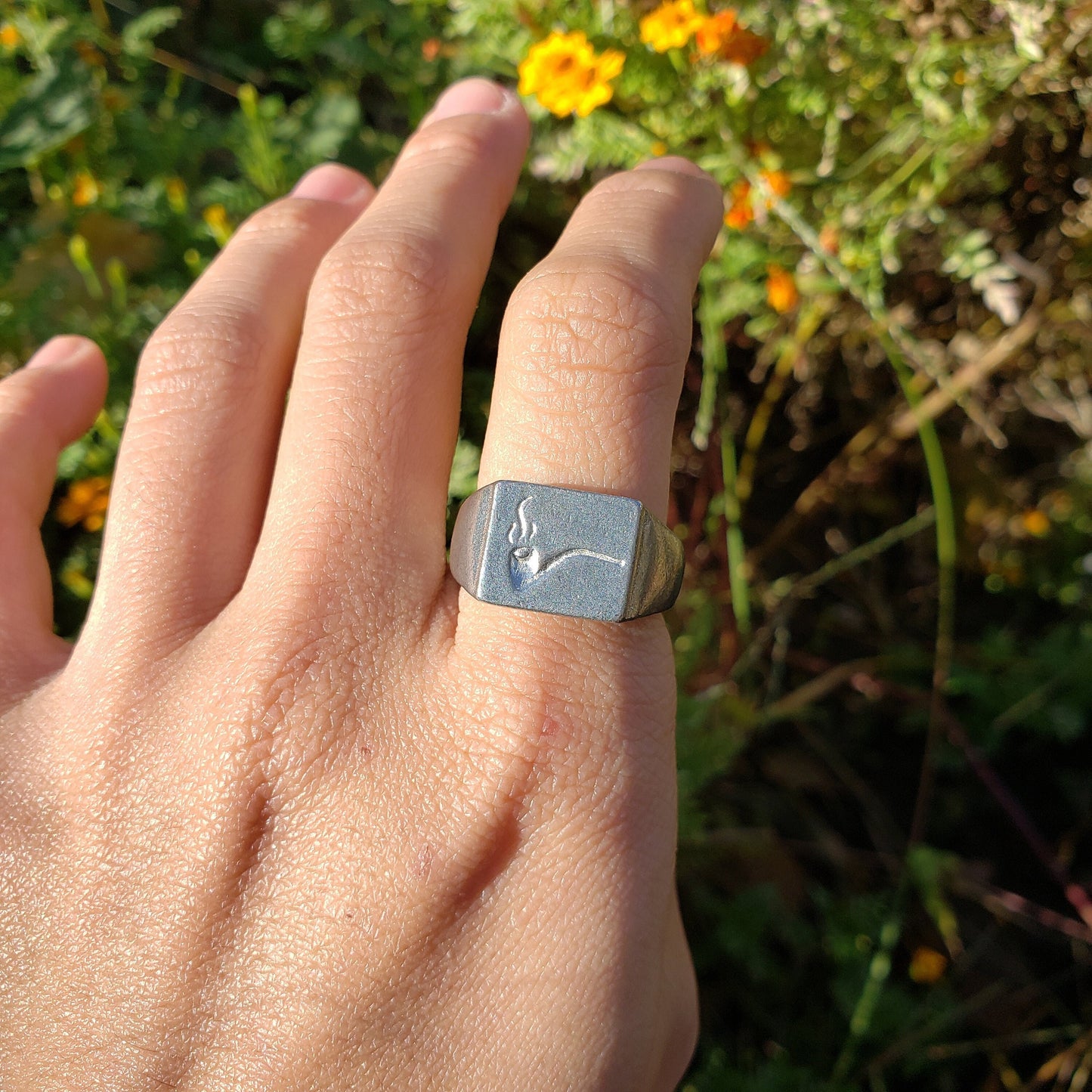 Pipe wax seal signet ring