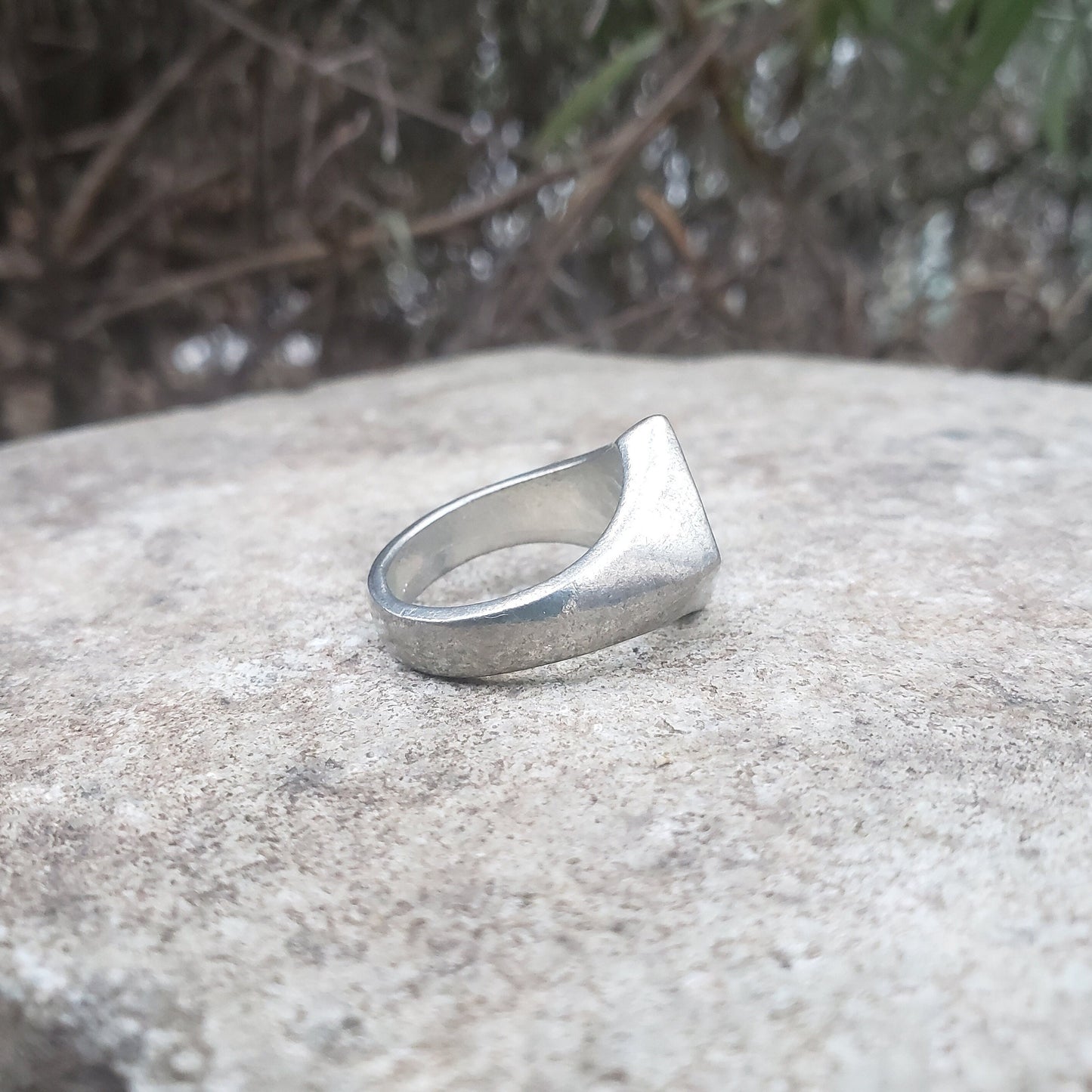 Desk wax seal signet ring