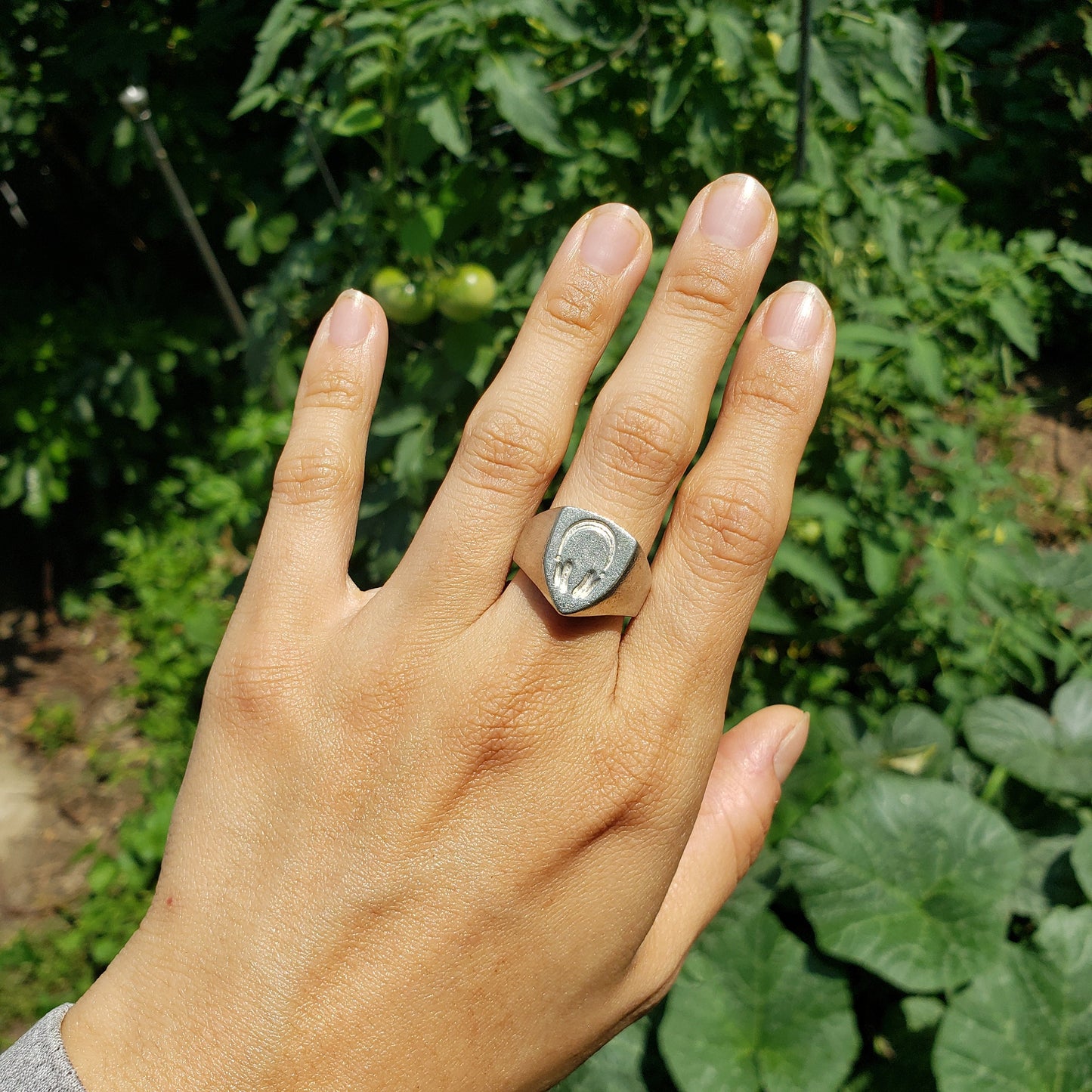 Headphones wax seal signet ring