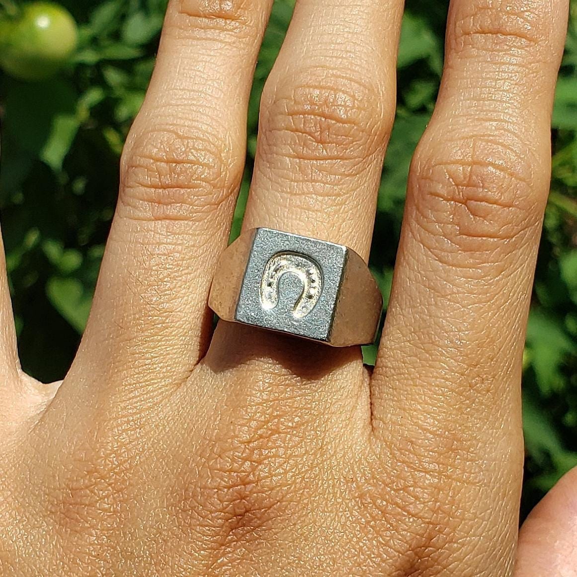 Horseshoe wax seal signet ring