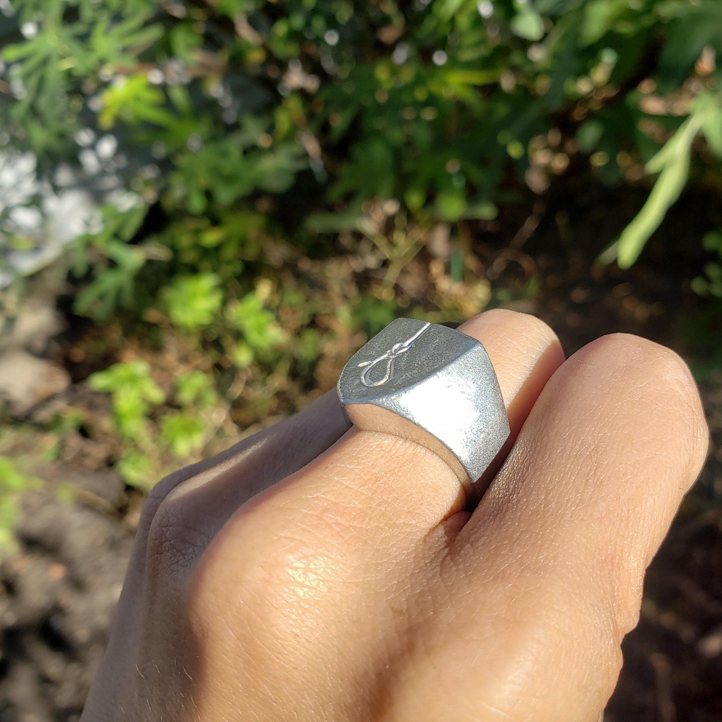 Bowline knot wax seal signet ring