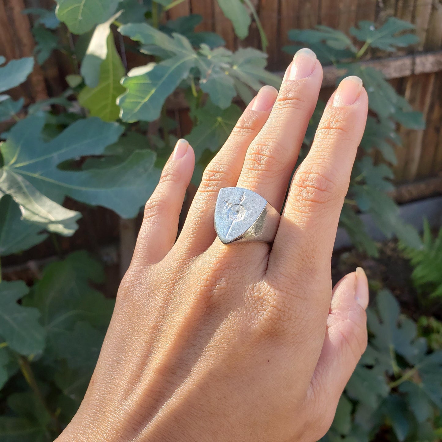 Rapier and buckler wax seal signet ring