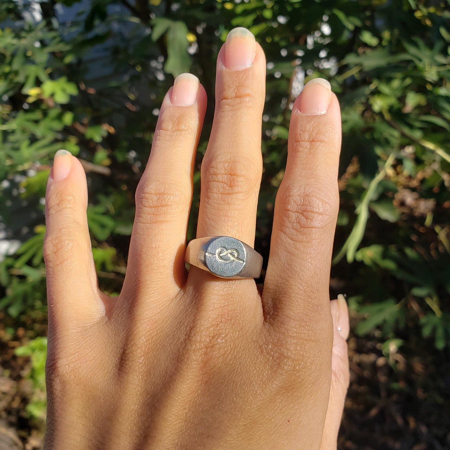 Overhand knot wax seal signet ring