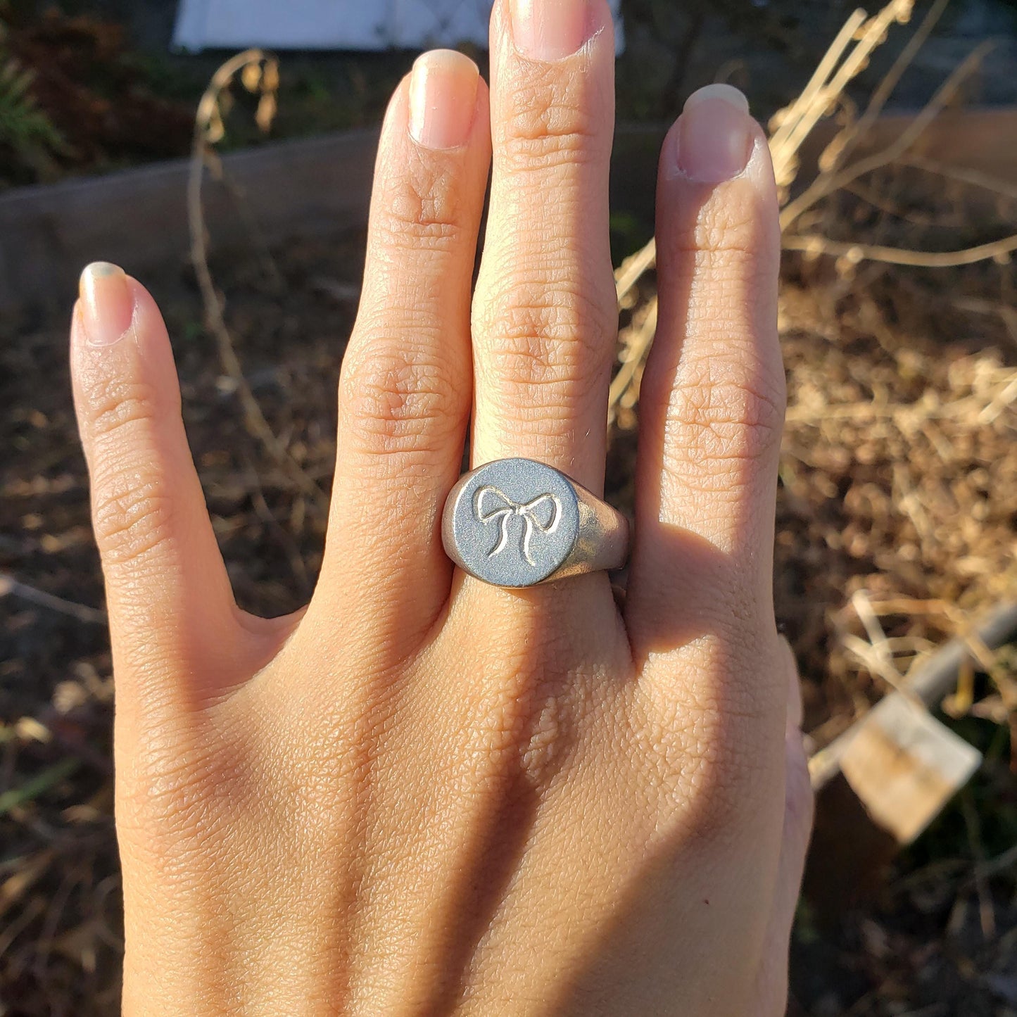 String bow wax seal signet ring