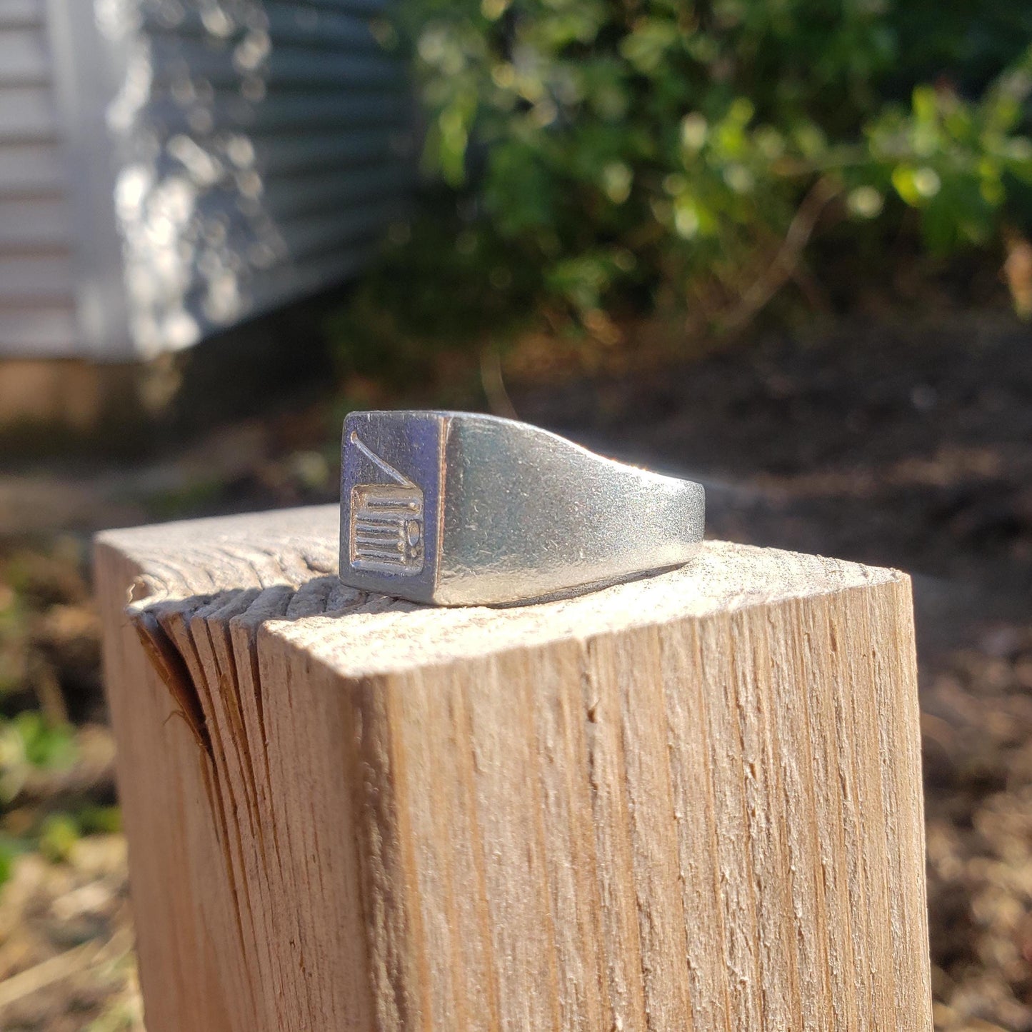 Radio wax seal signet ring