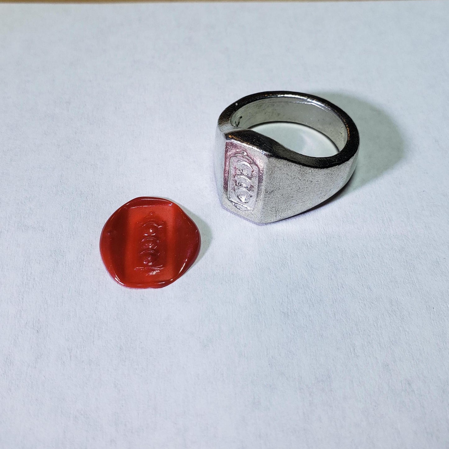Traffic light wax seal signet ring