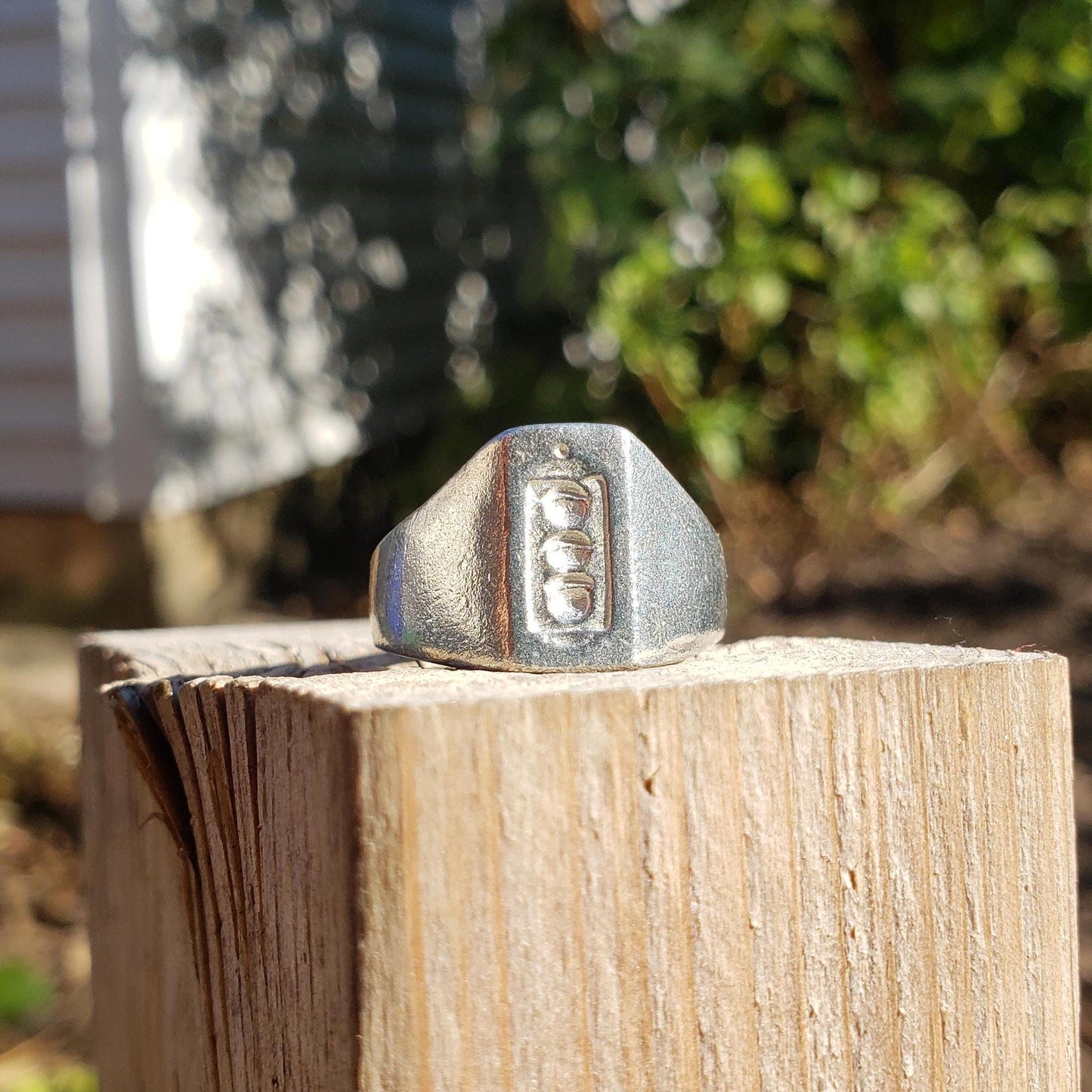 Traffic light wax seal signet ring