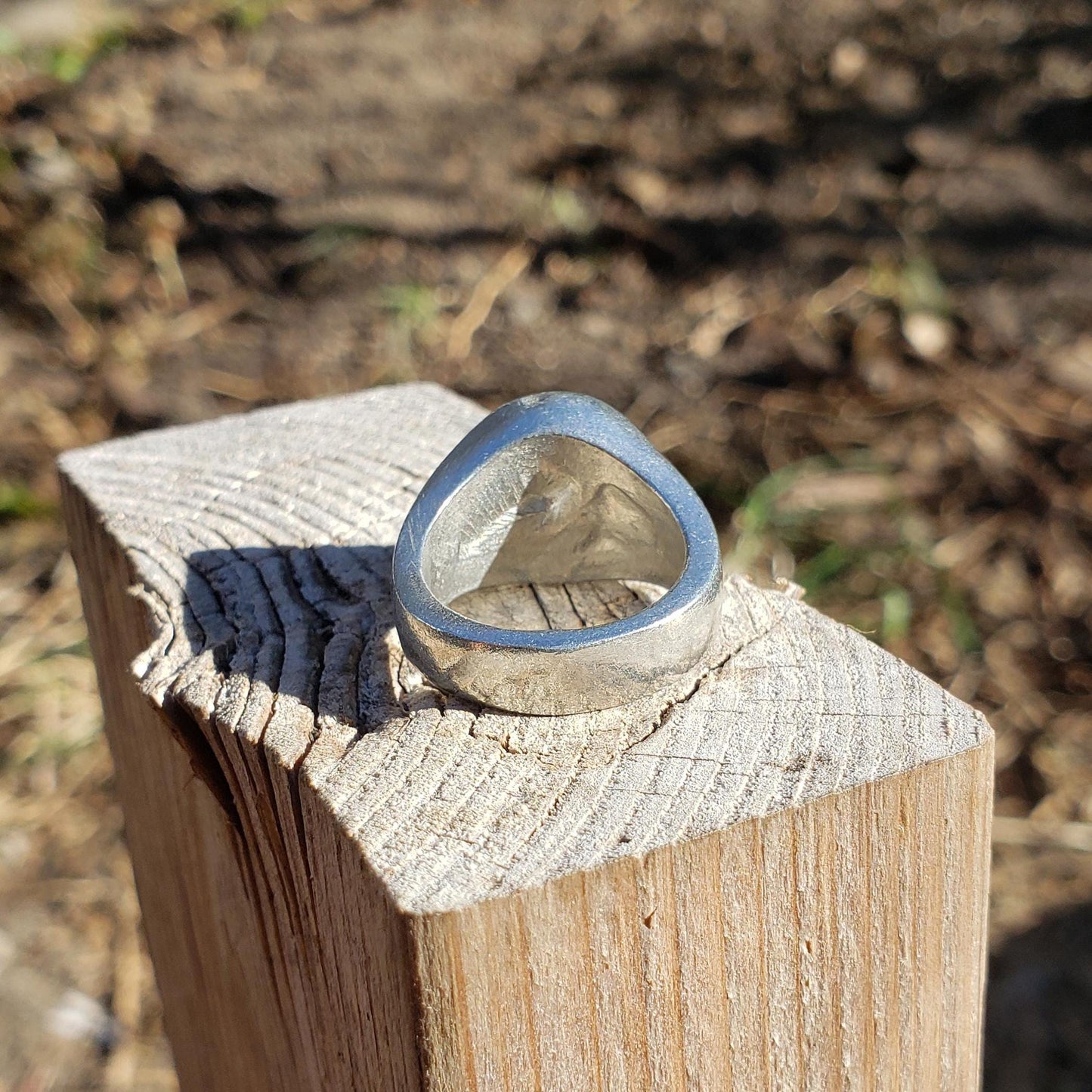Hamburger wax seal signet ring