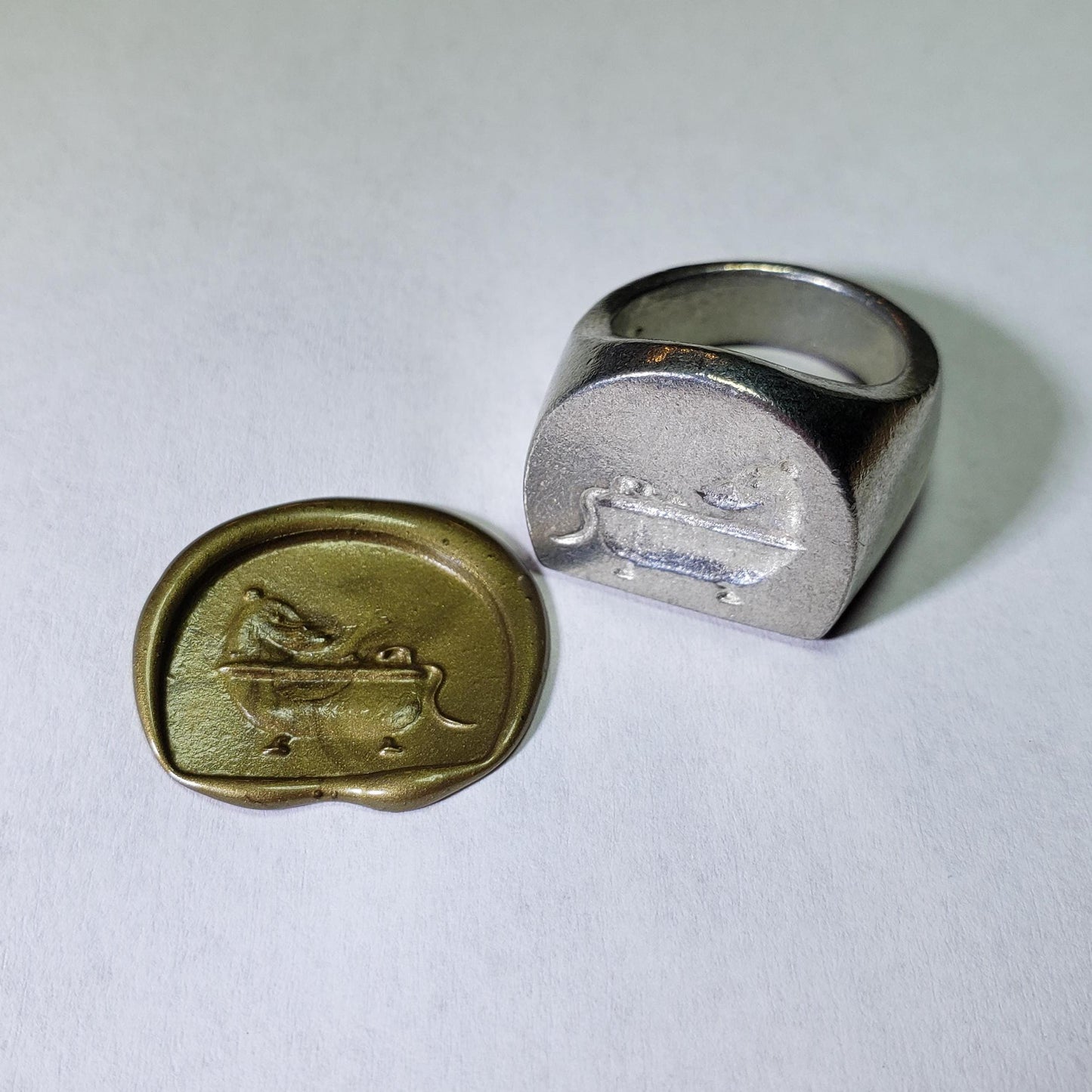 Bath mouse wax seal signet ring