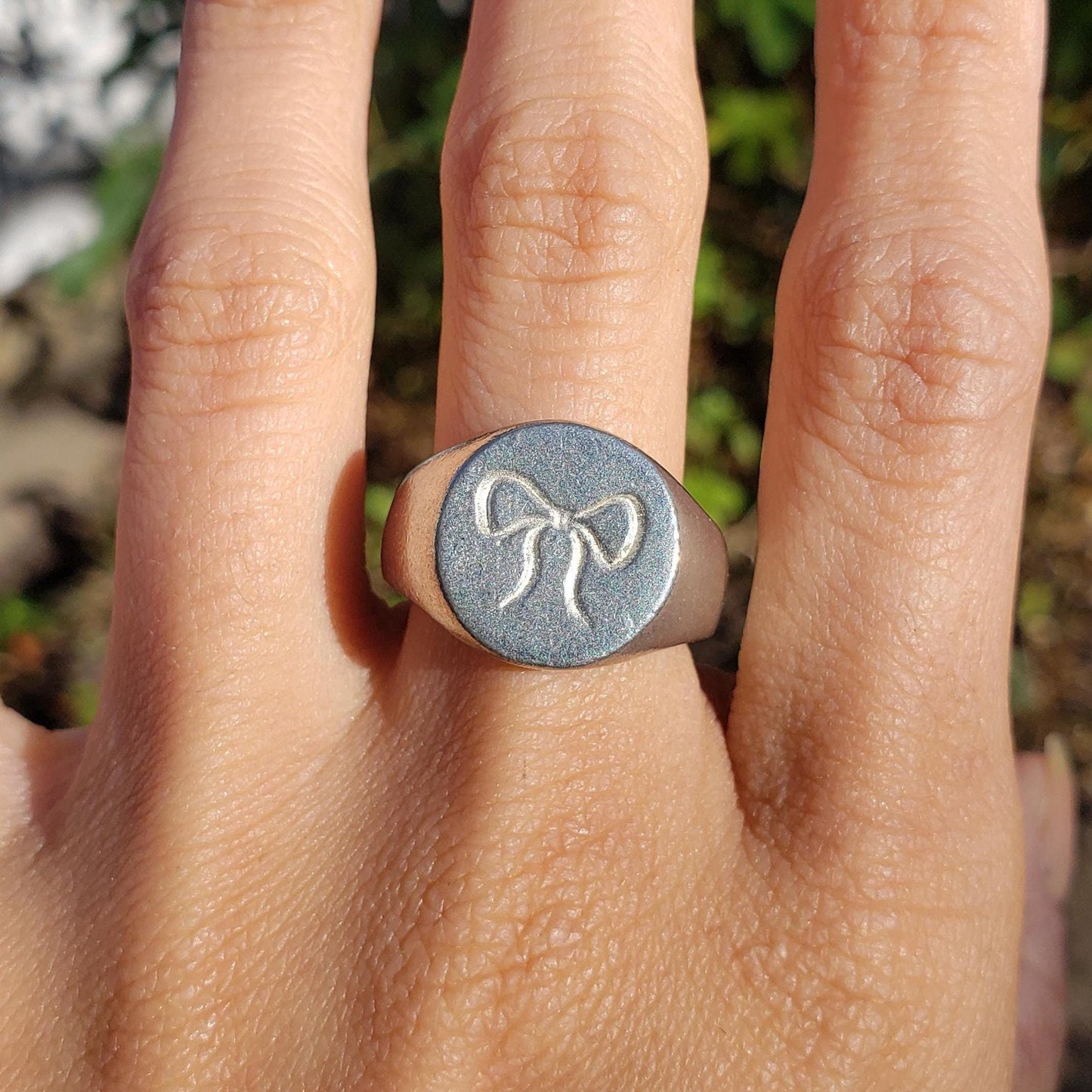 String bow wax seal signet ring