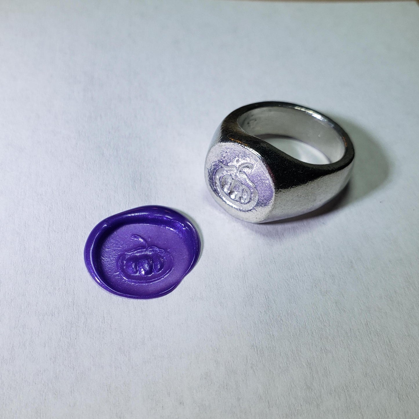 Mangosteen wax seal signet ring