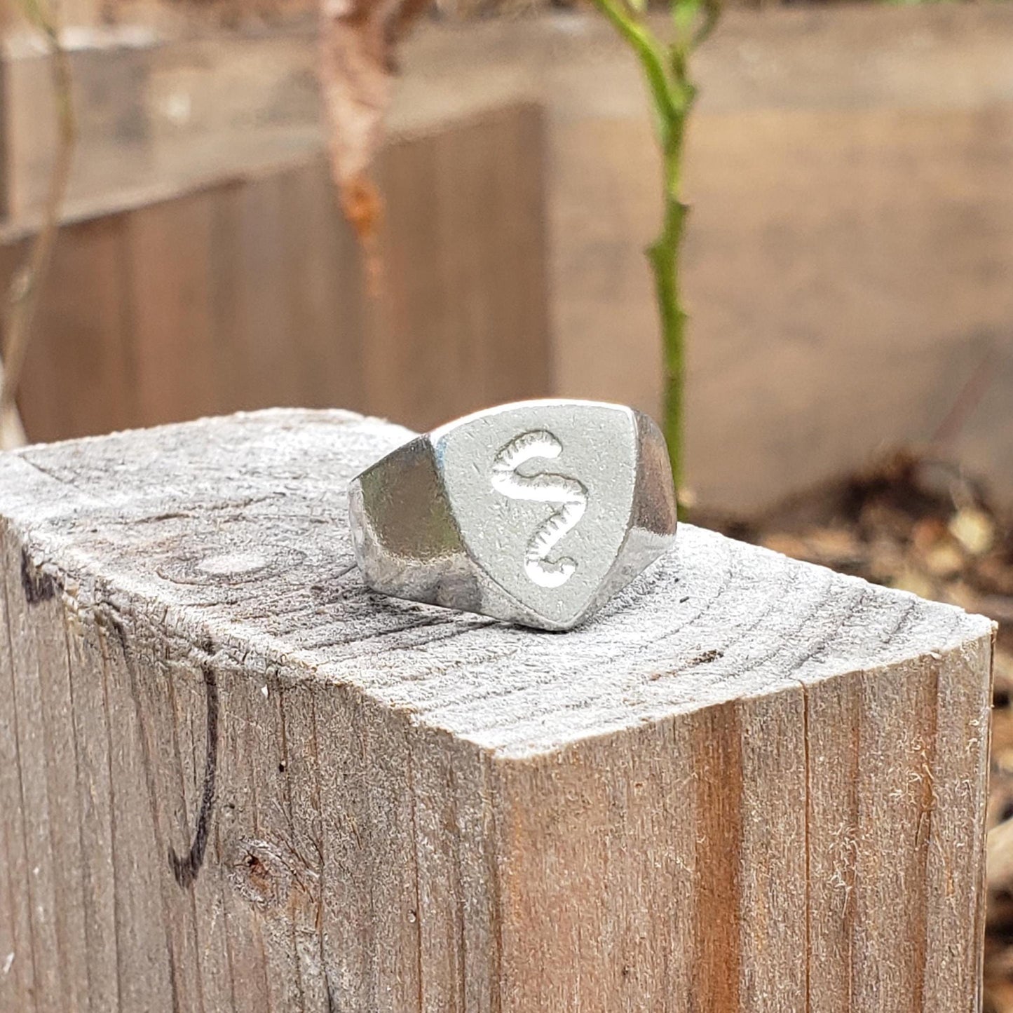 Worm wax seal signet ring