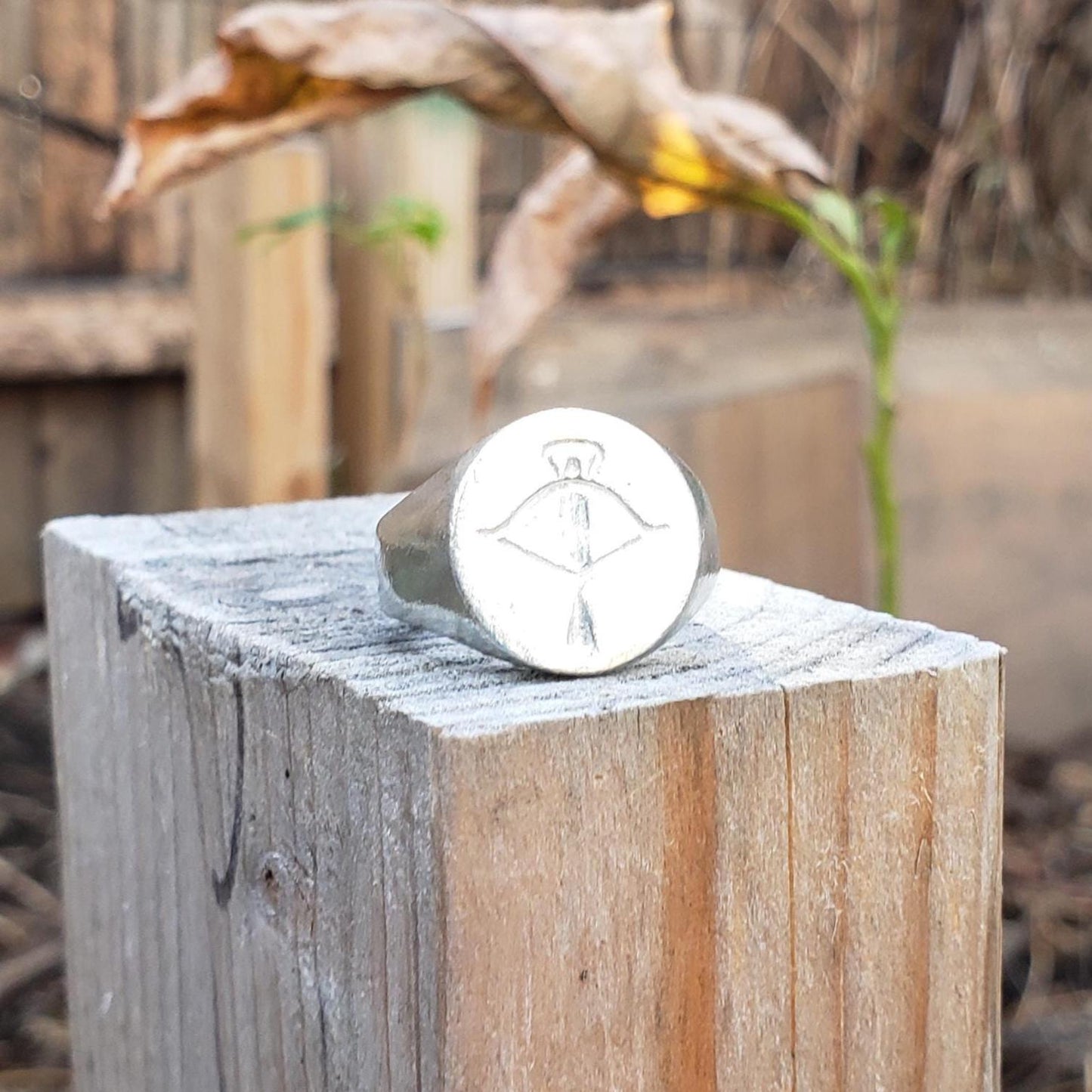 Crossbow wax seal signet ring