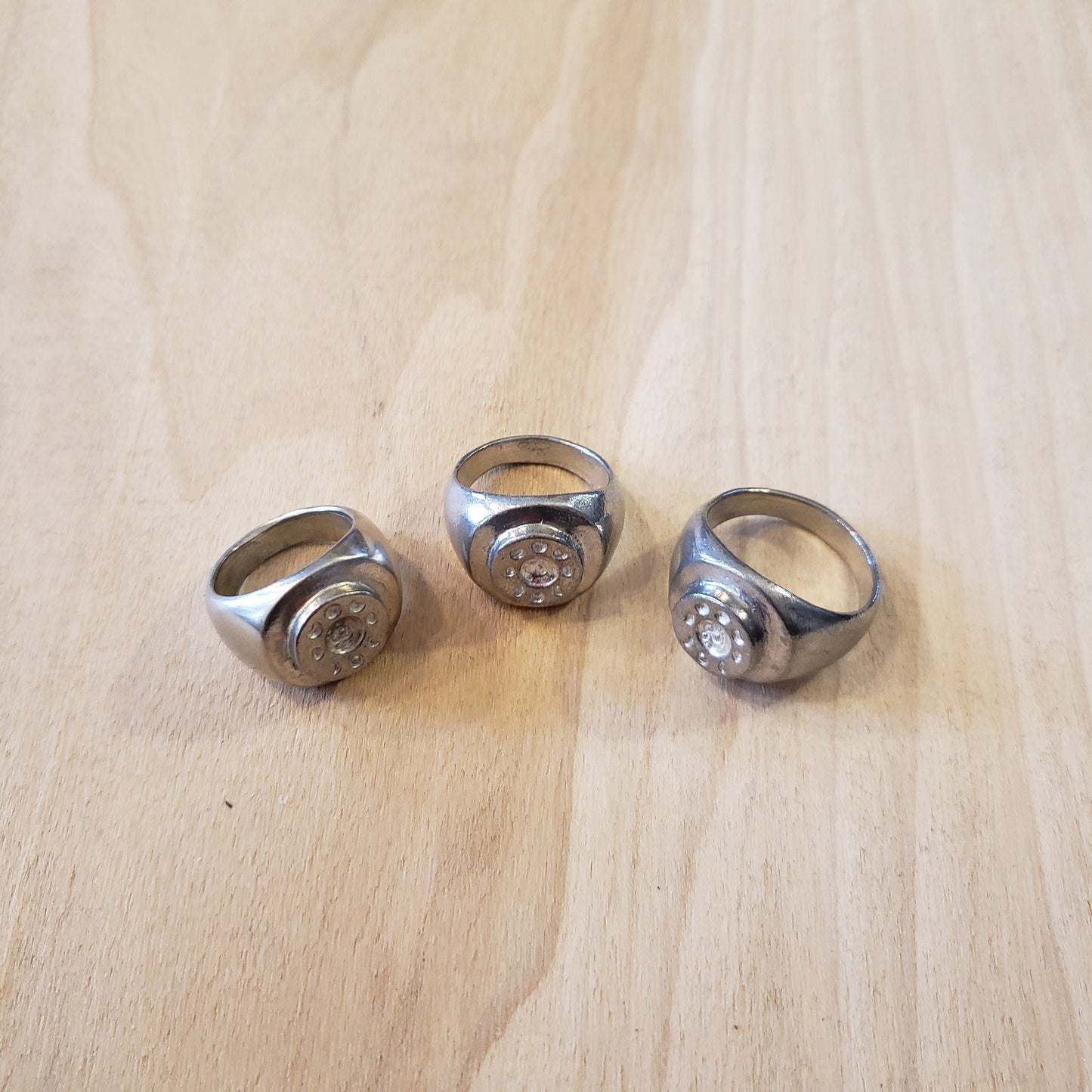 Lunar cycle signet ring