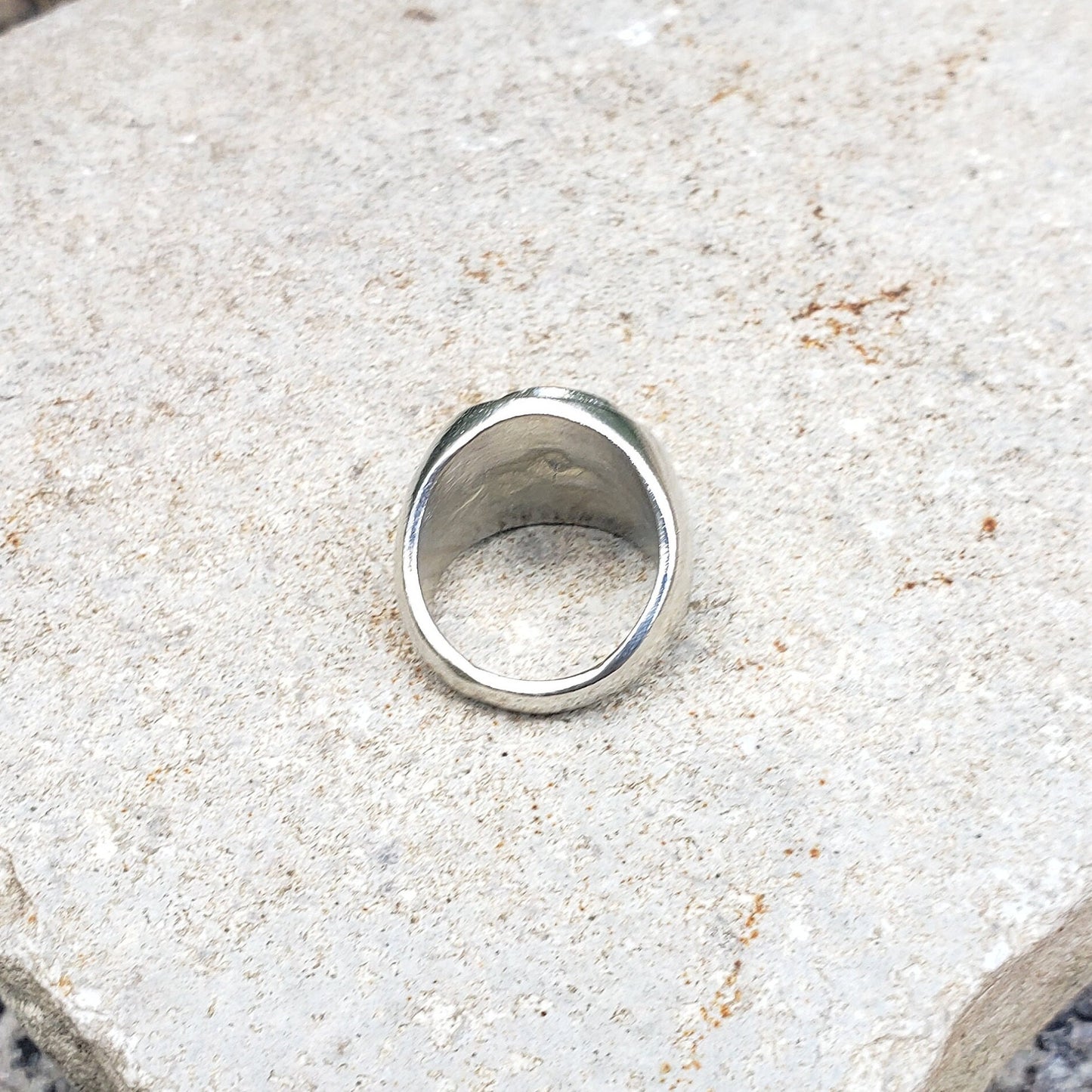 Lunar cycle signet ring