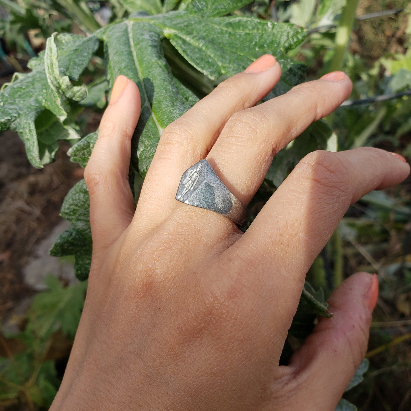 Standing haenyeo wax seal signet ring