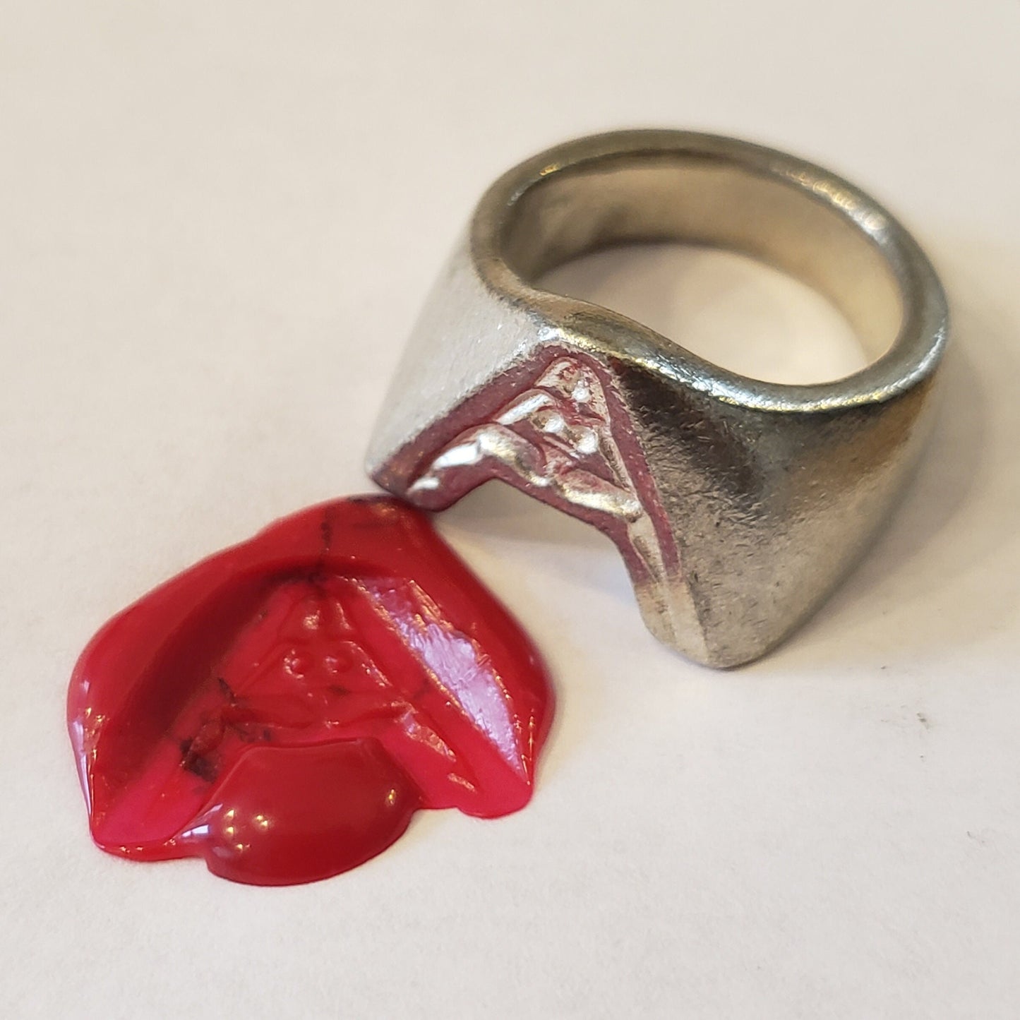 Body letter "A" squatting wax seal signet ring