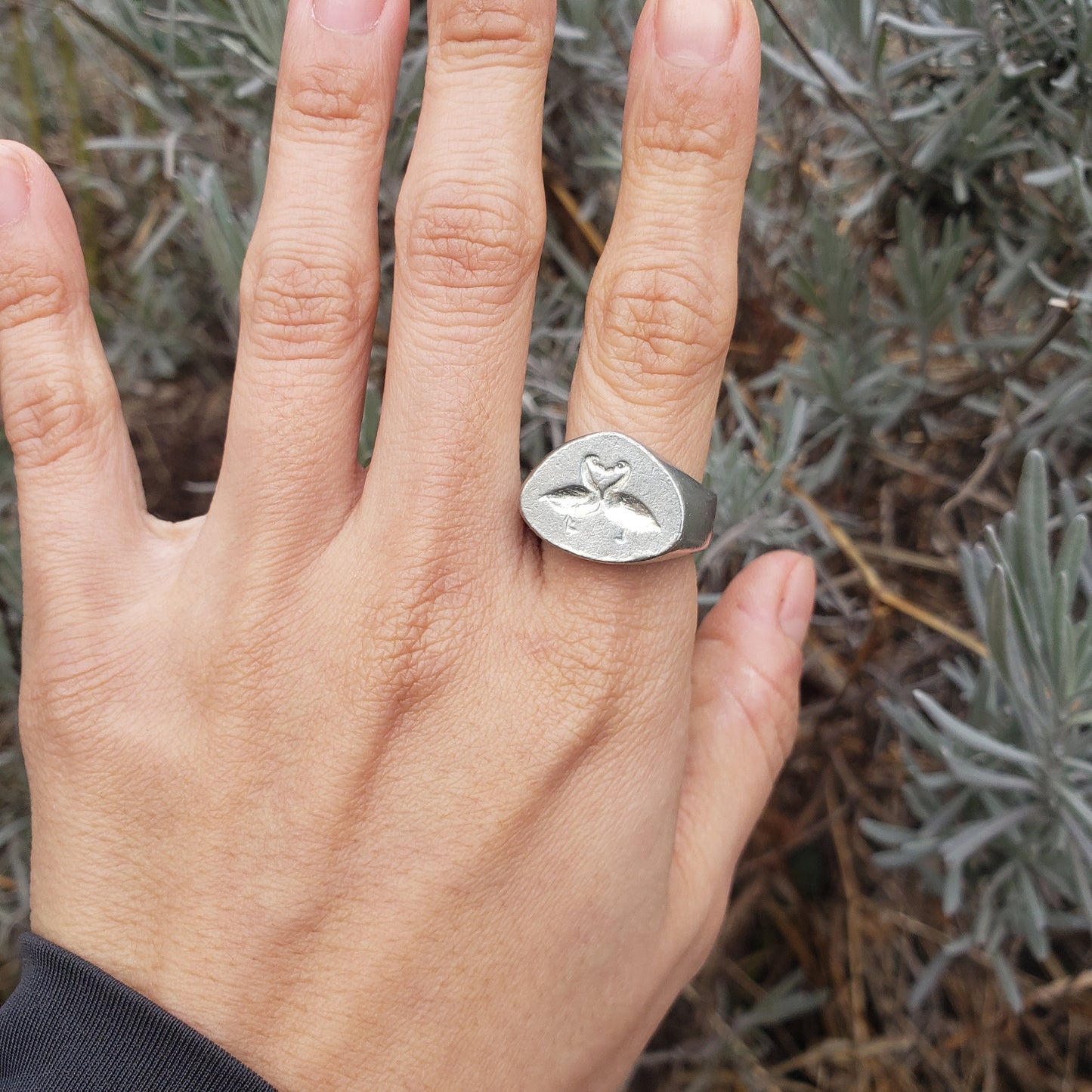 Kissing geese wax seal signet ring