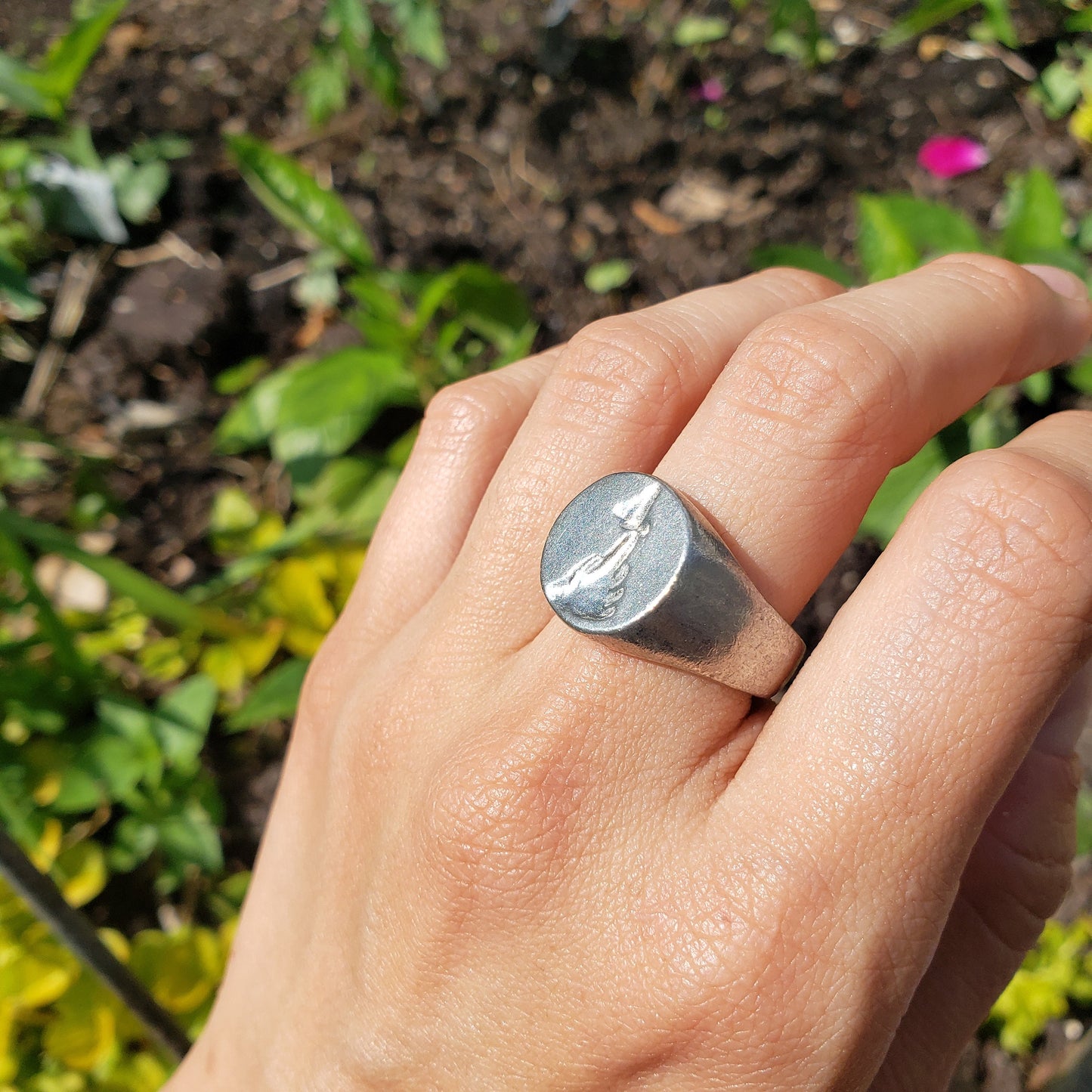 Nose picking wax seal signet ring