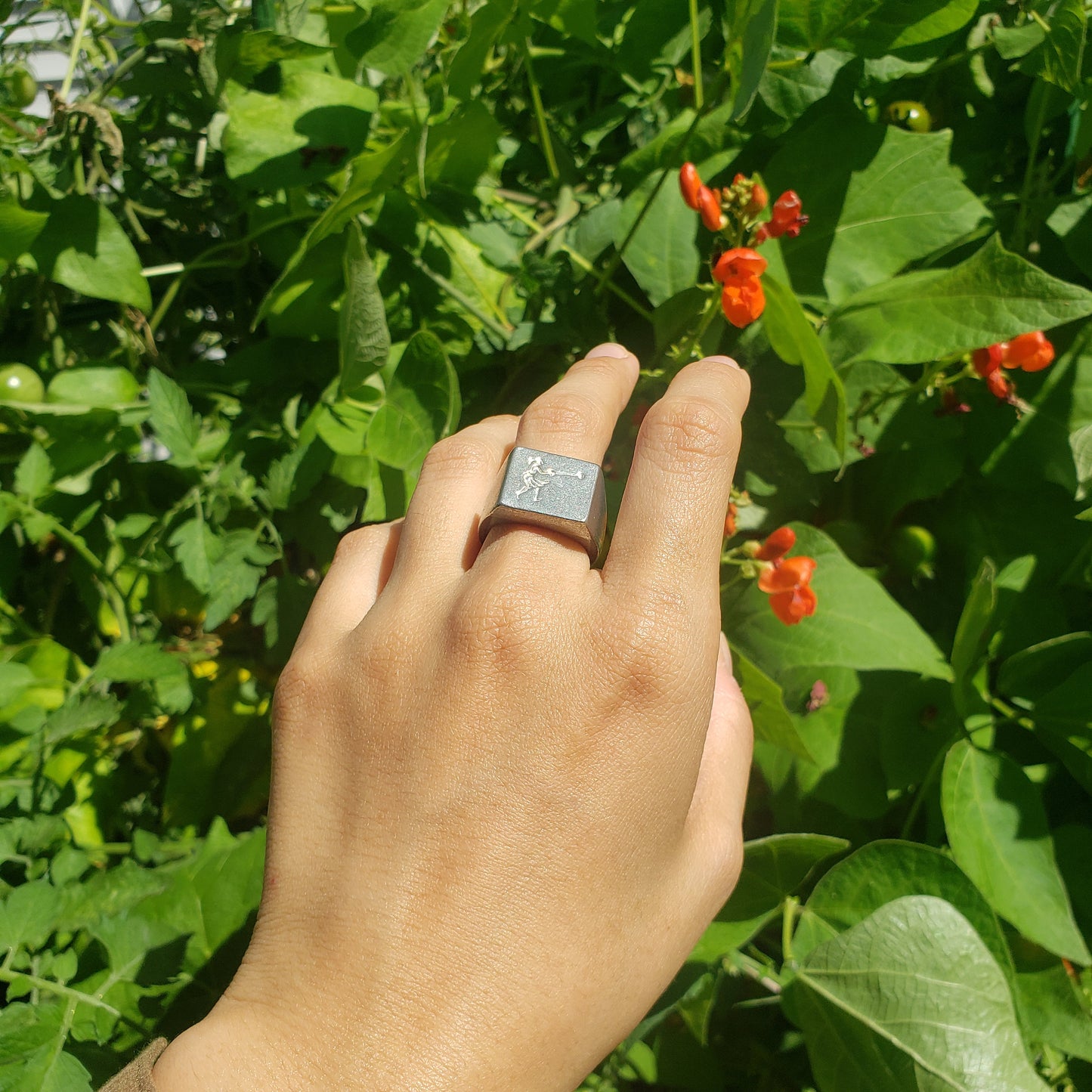 Hammer throw wax seal signet ring