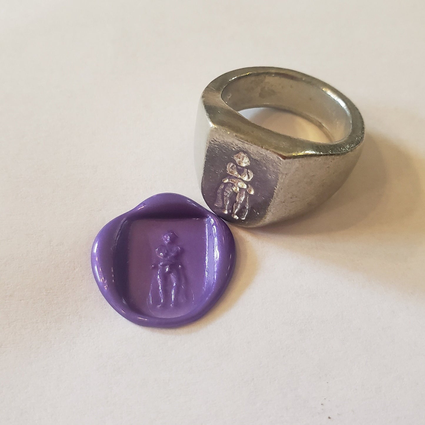 Hermaphroditus anasyrma wax seal signet ring