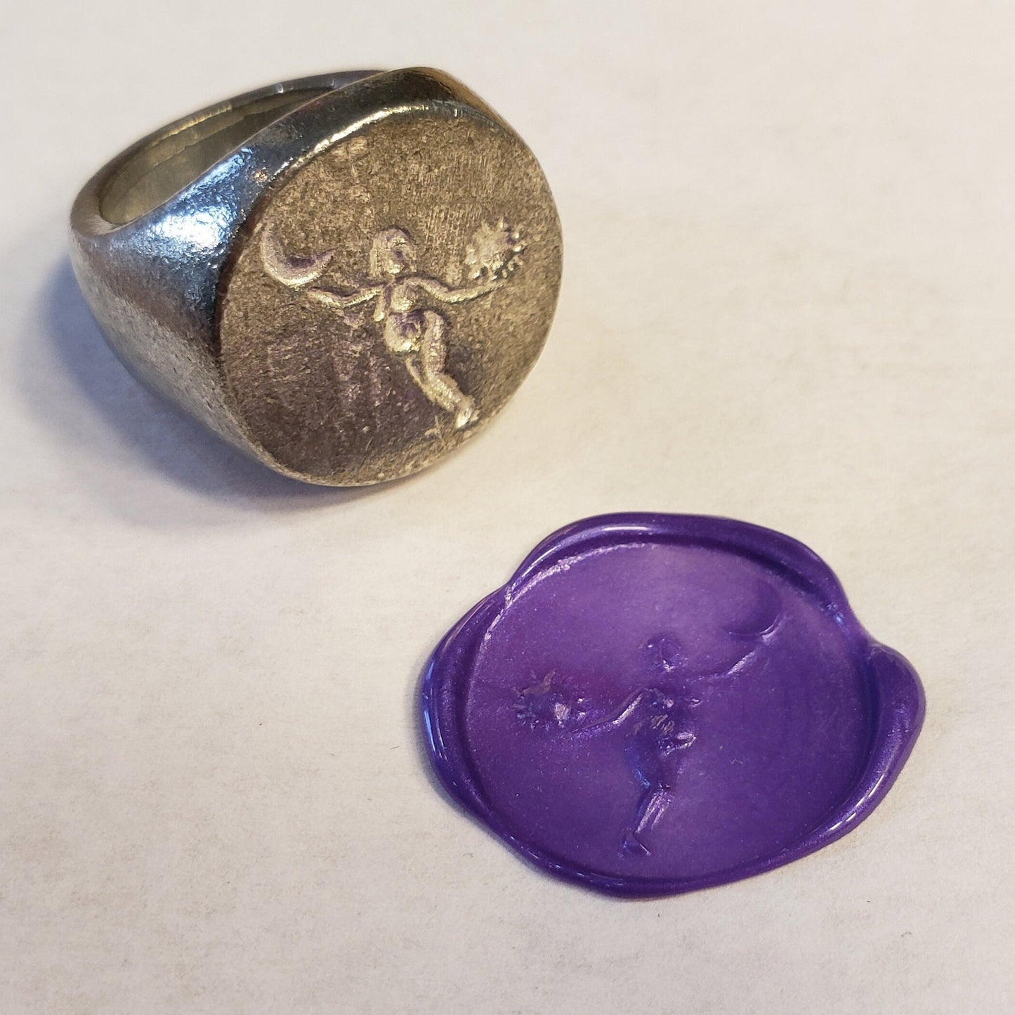 Sun and moon circle wax seal signet ring