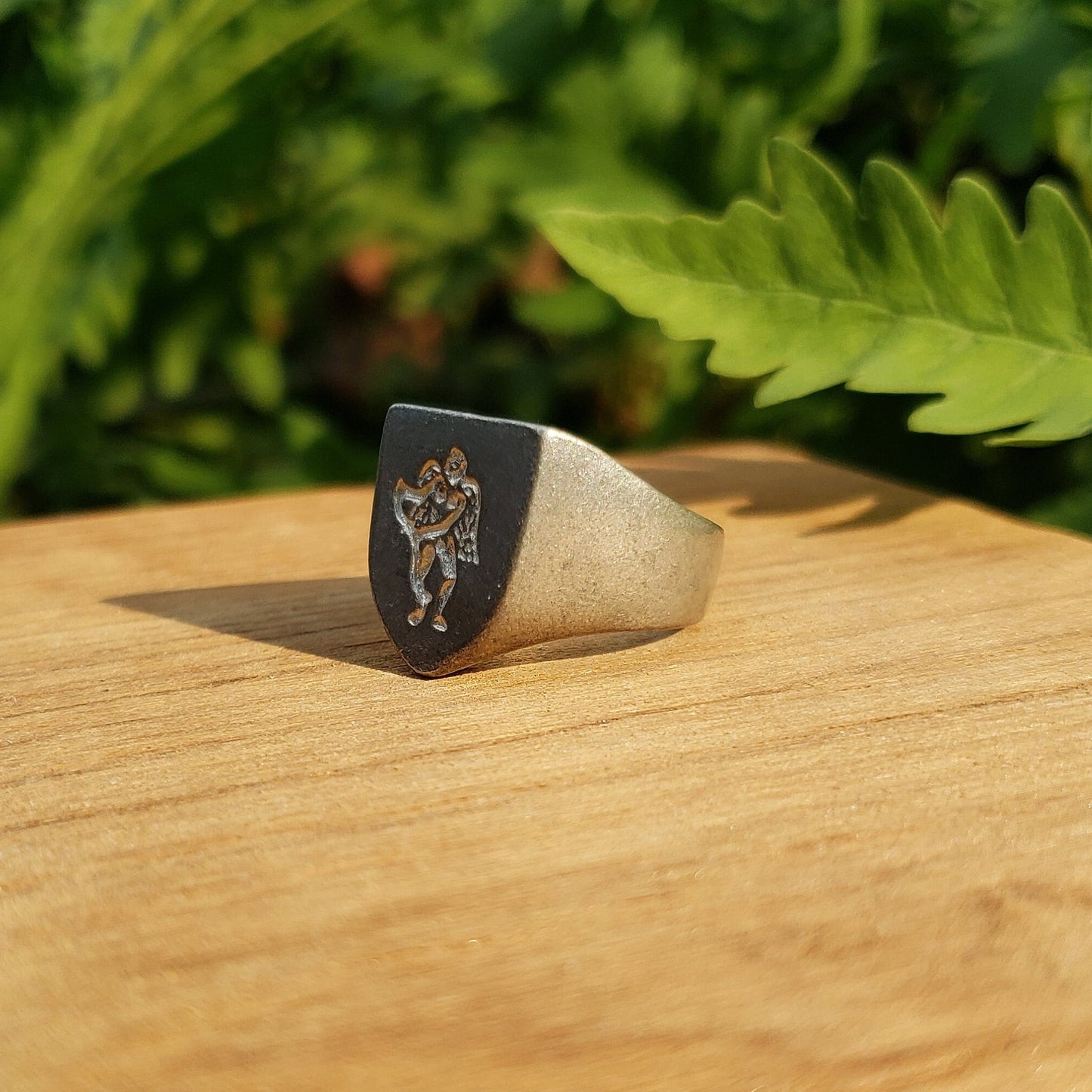 Eros bending his bow wax seal signet ring