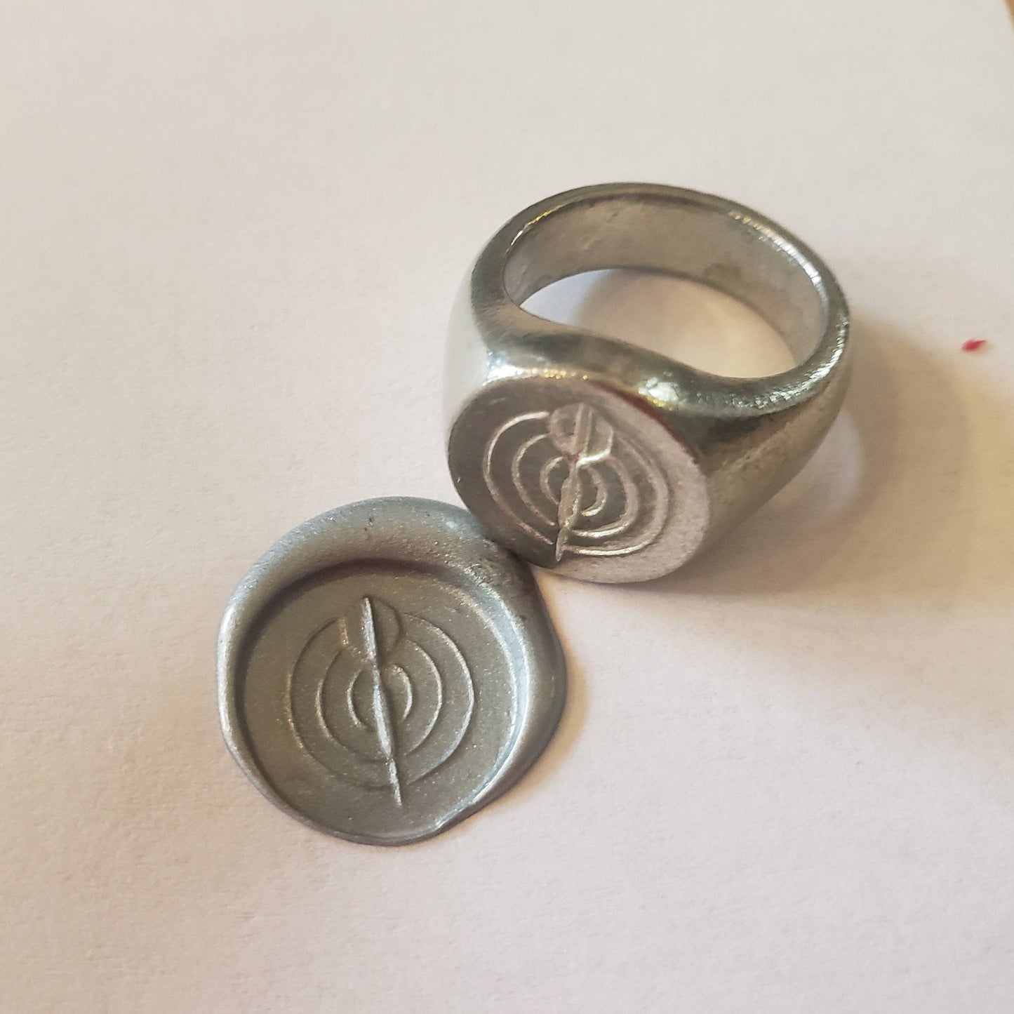 Darts wax seal signet ring