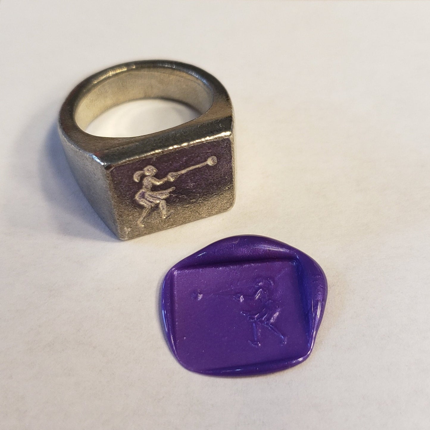 Hammer throw wax seal signet ring