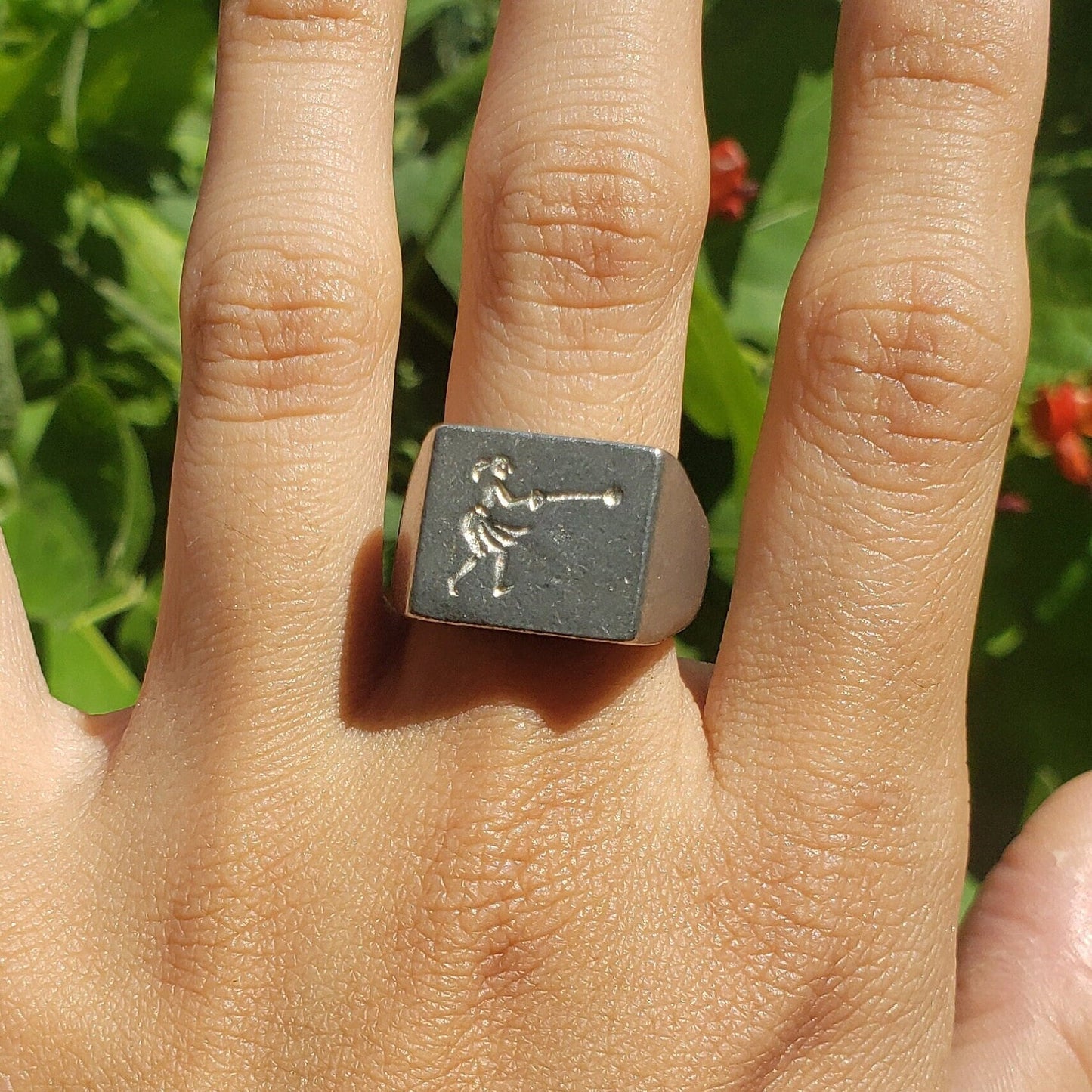 Hammer throw wax seal signet ring