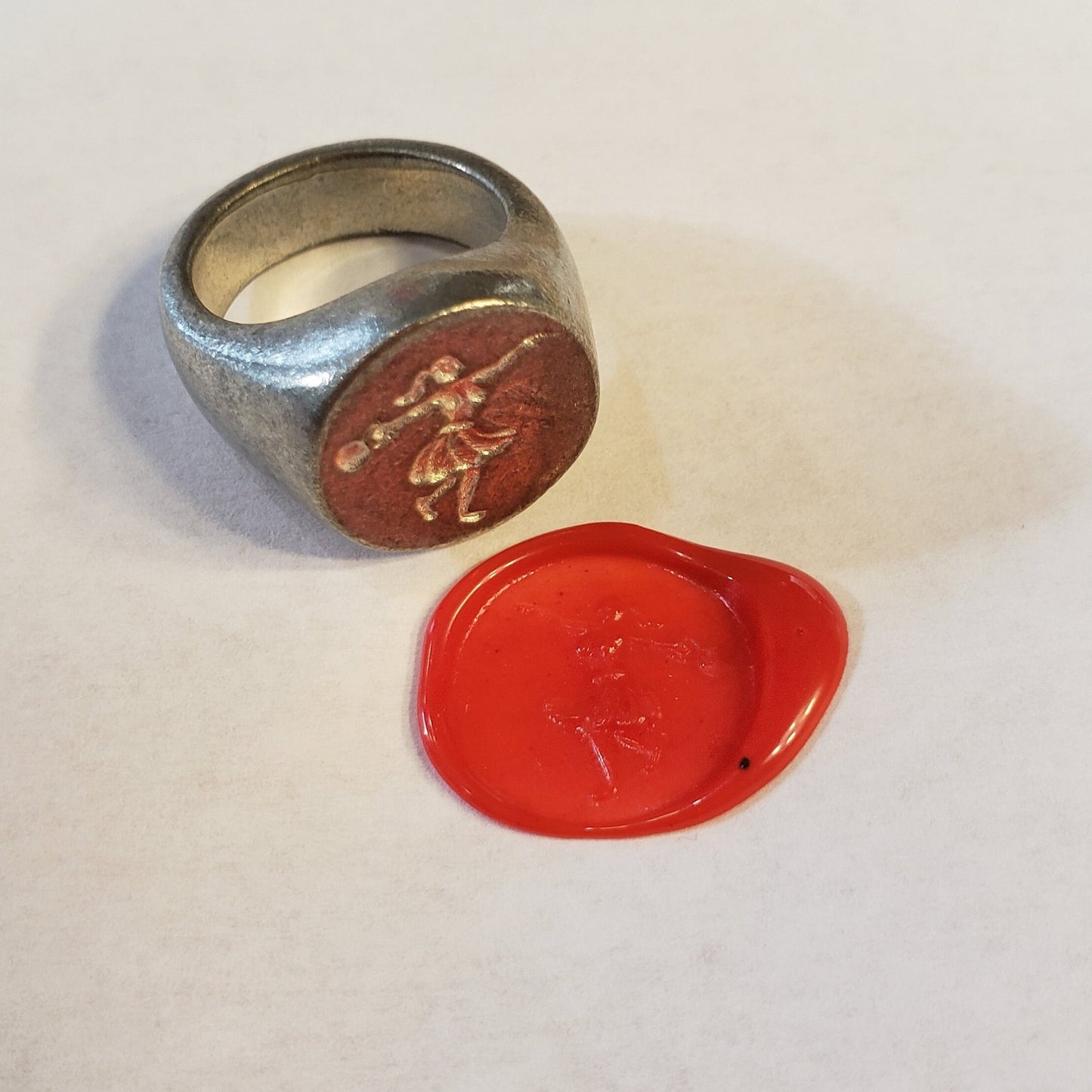 weight throw wax seal signet ring