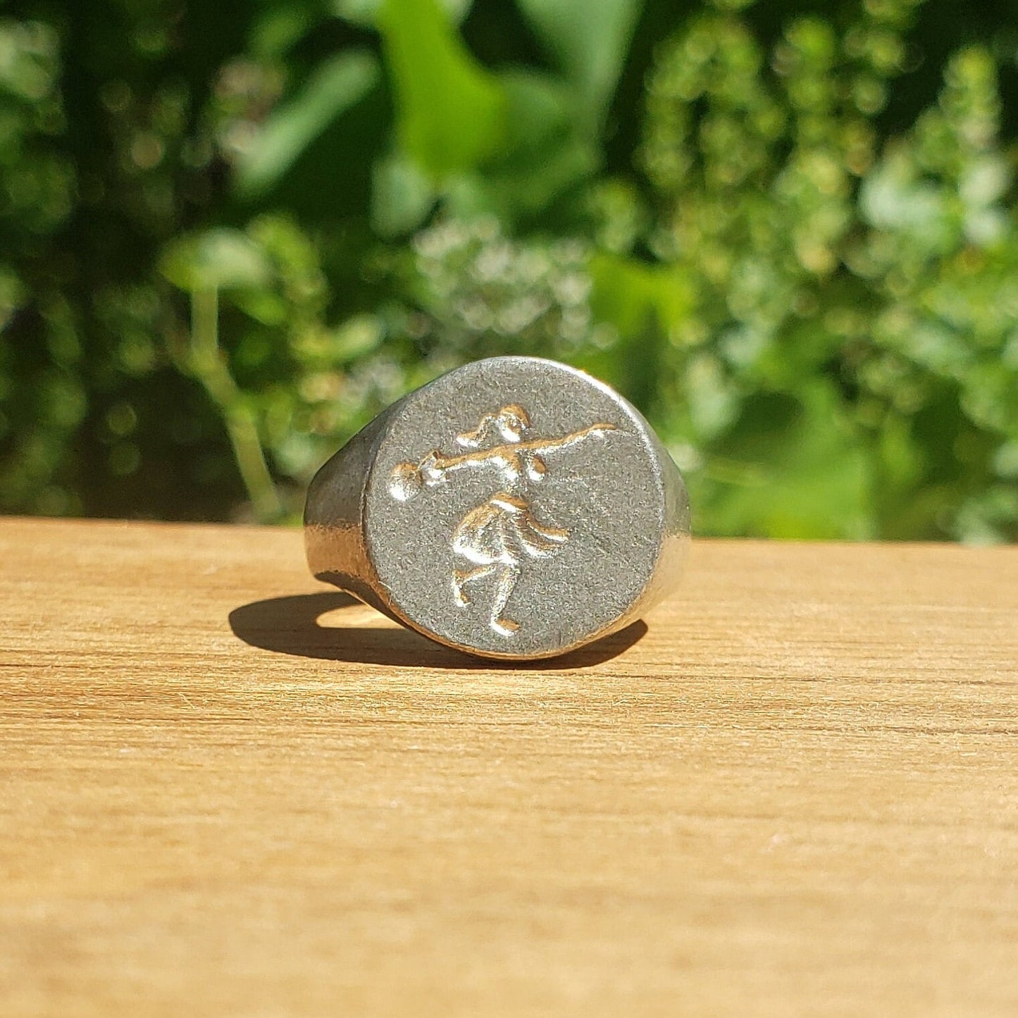 weight throw wax seal signet ring