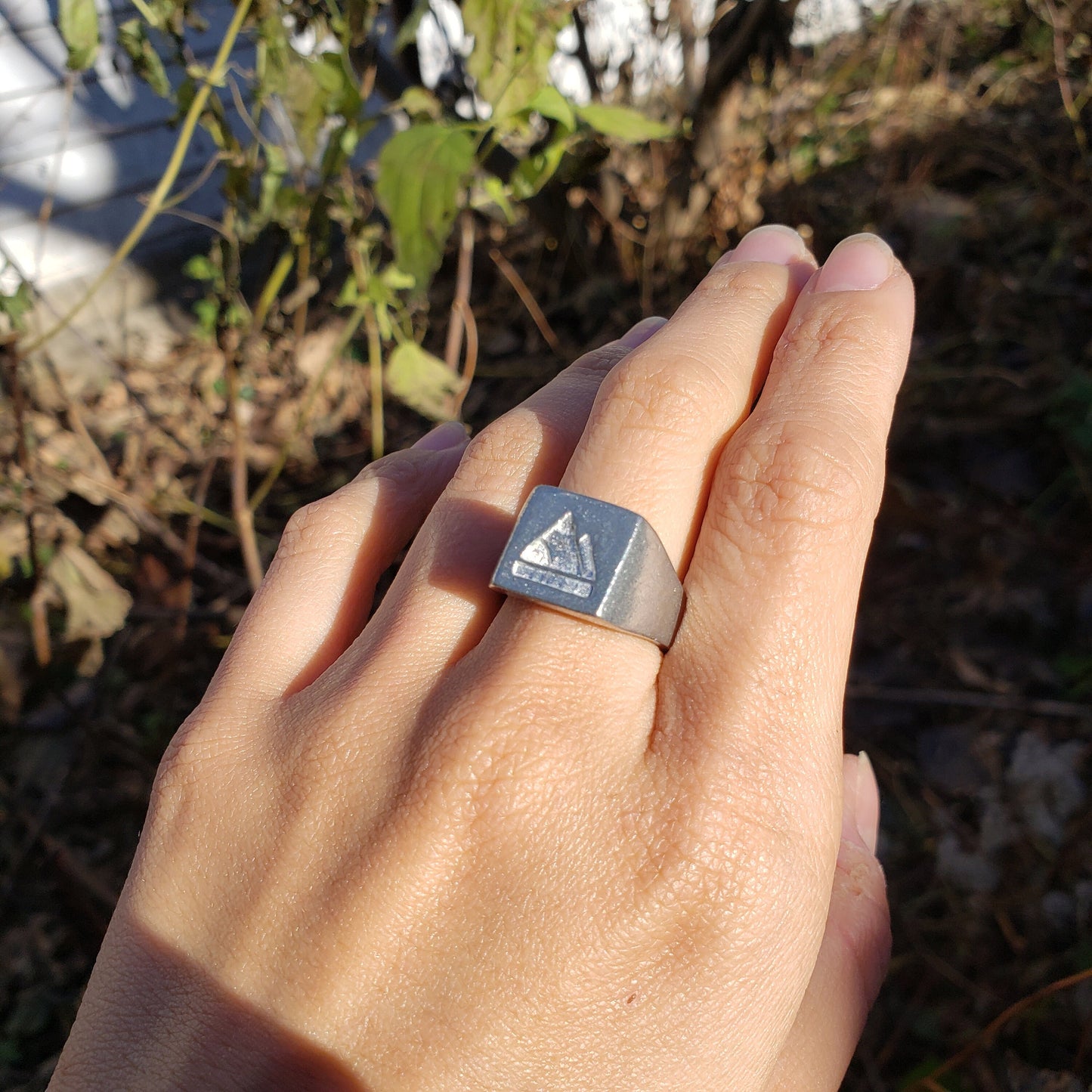 Earth mountain wax seal signet ring