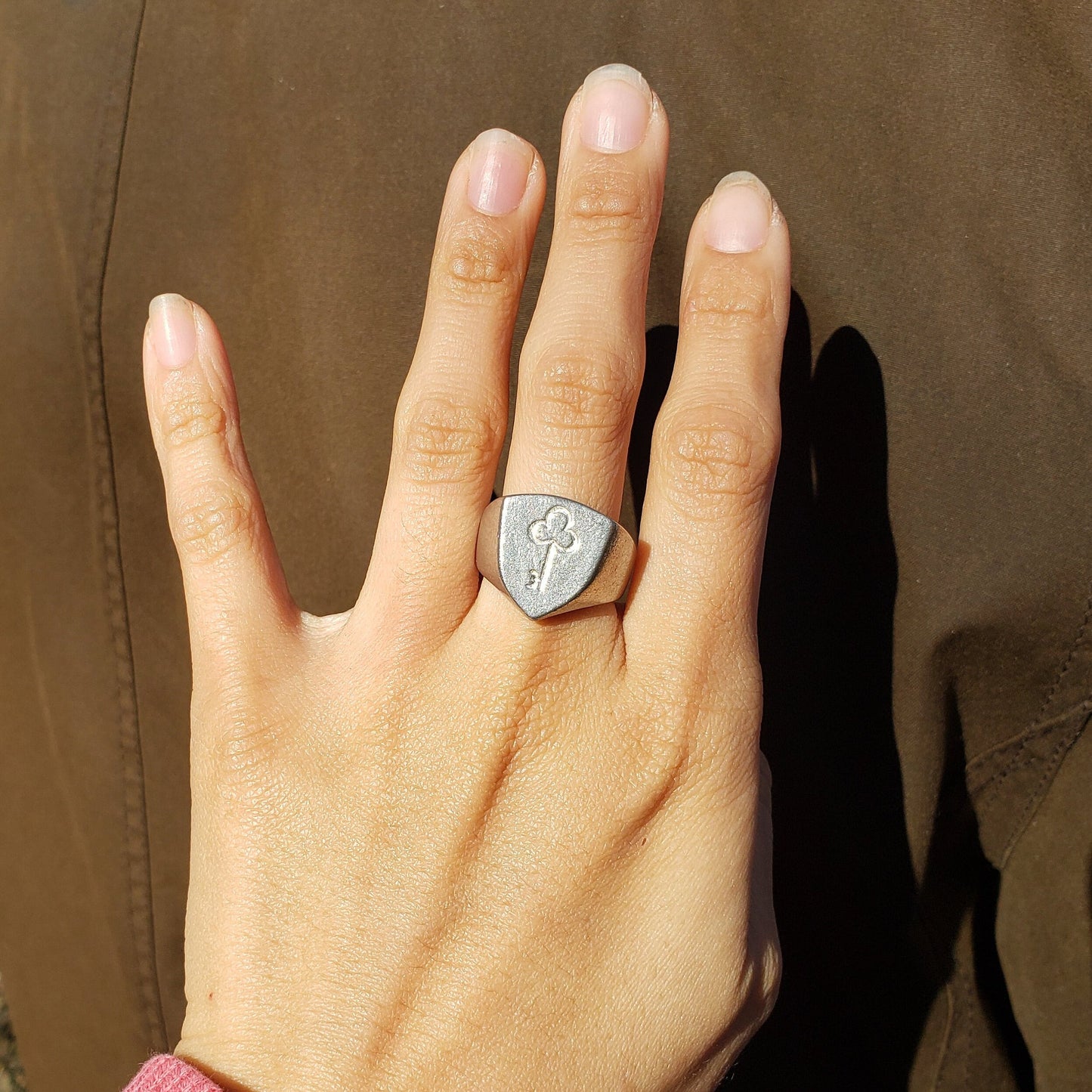 Trefoil key wax seal signet ring