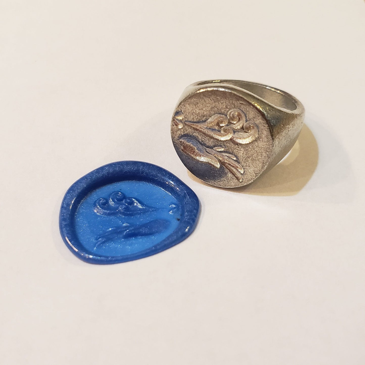 Blowing wax seal signet ring