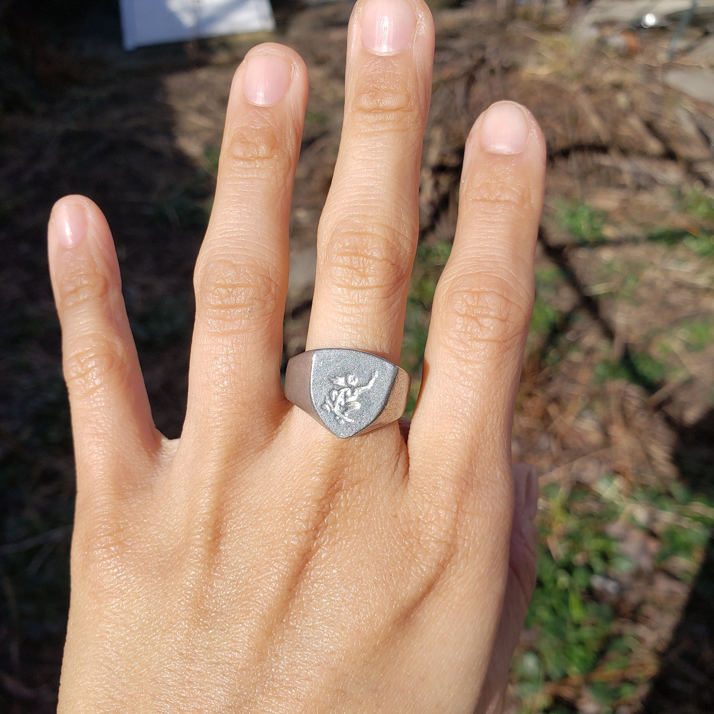 Skater wax seal signet ring