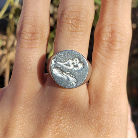 Blowing wax seal signet ring