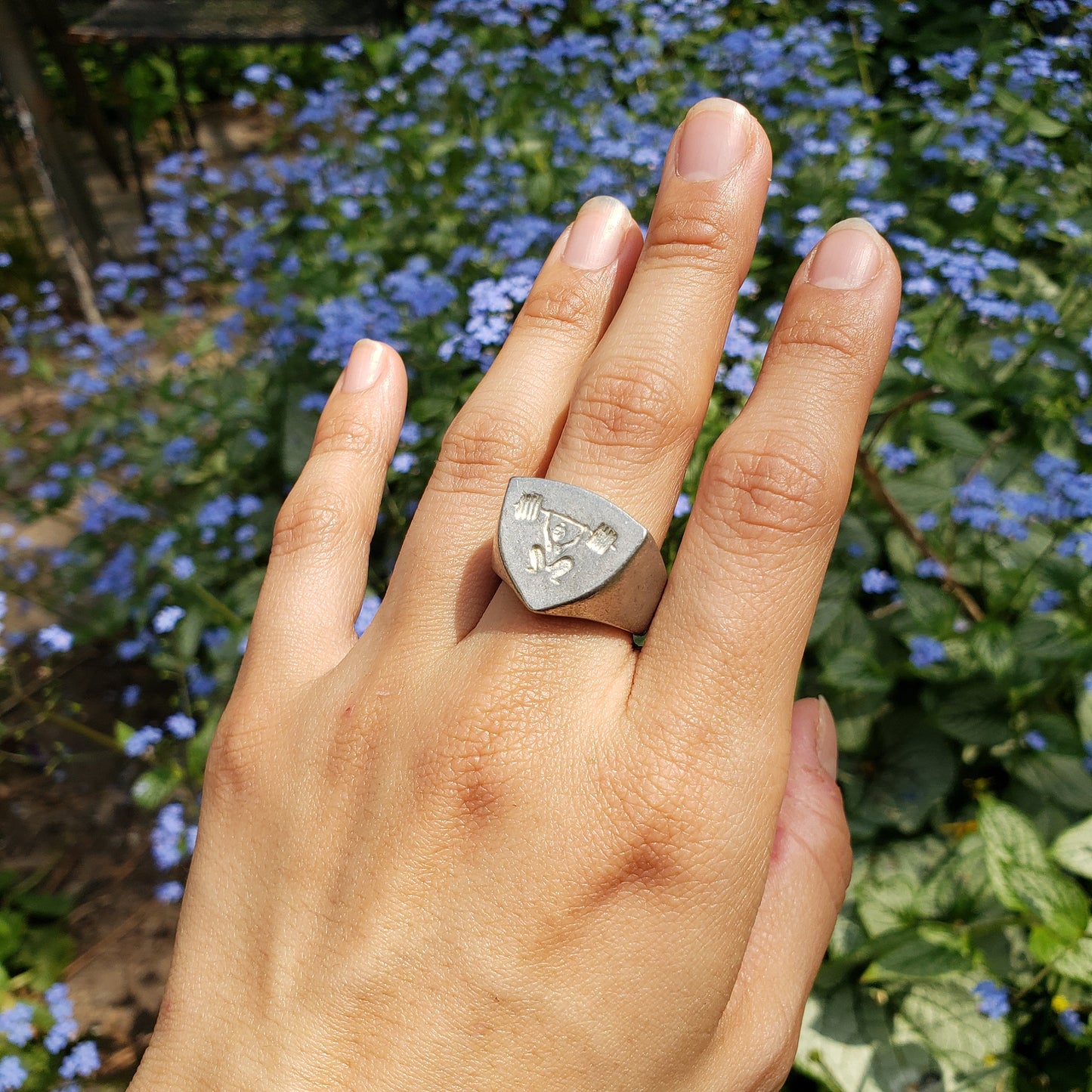 Power squat wax seal signet ring