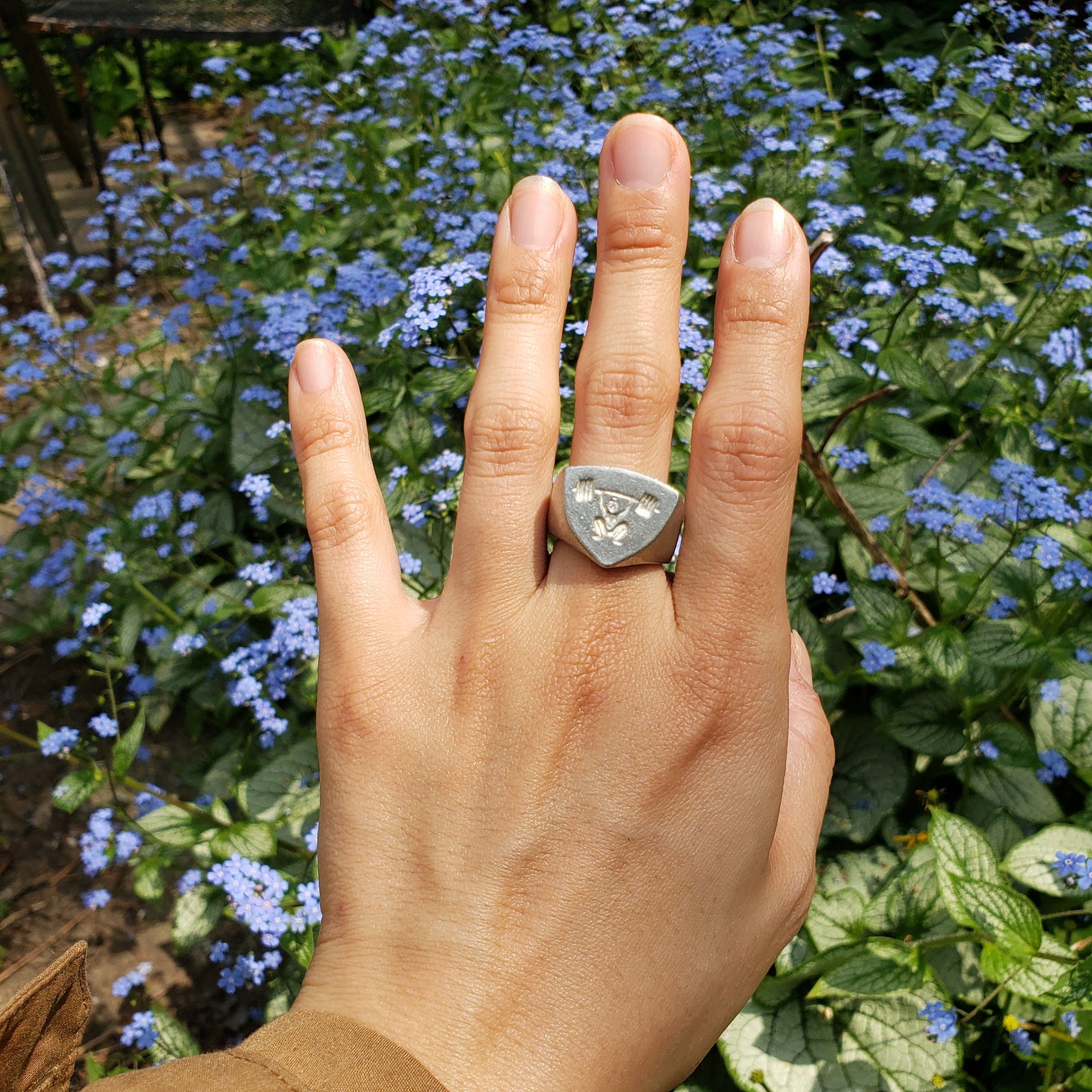 Power squat wax seal signet ring