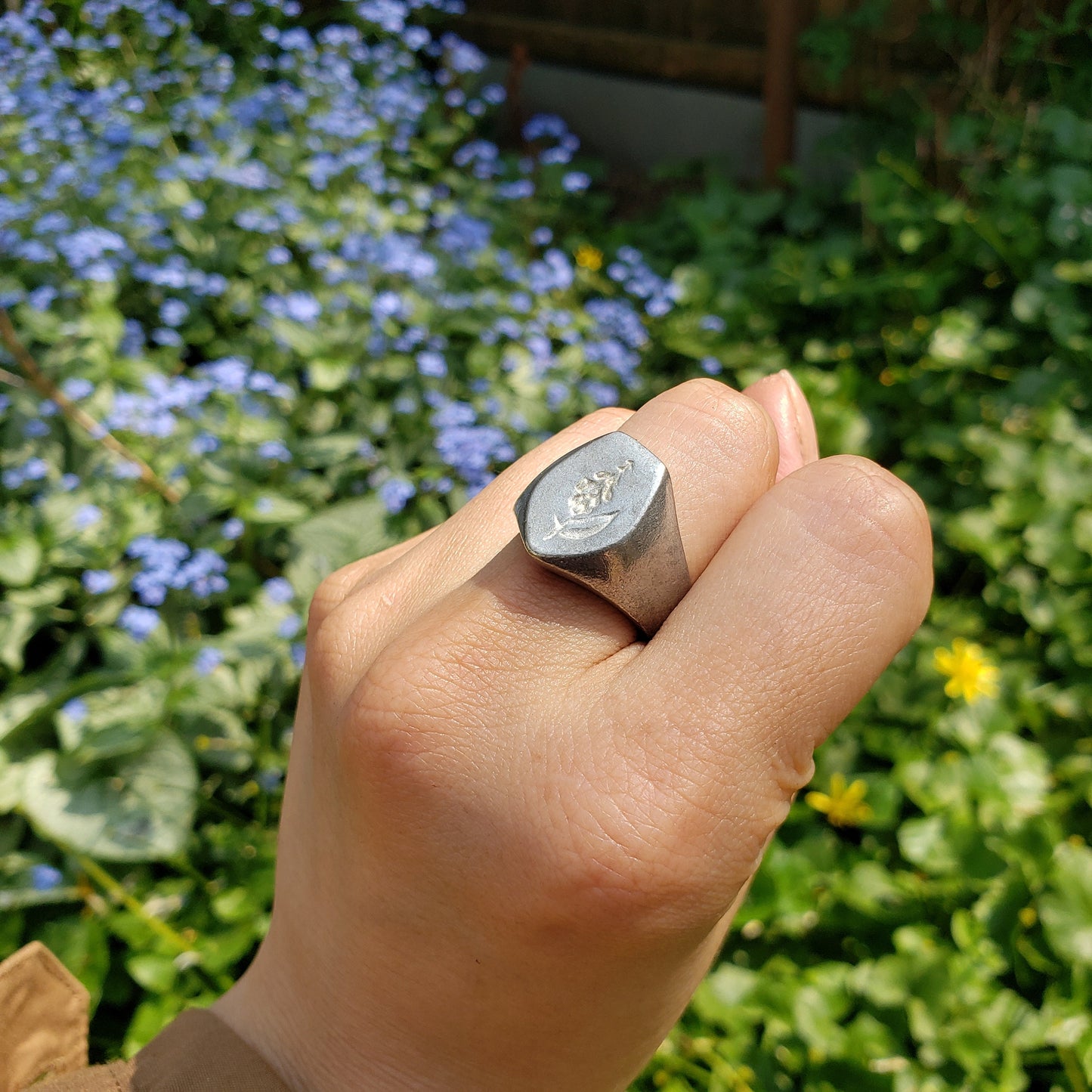 Foxglove wax seal signet ring