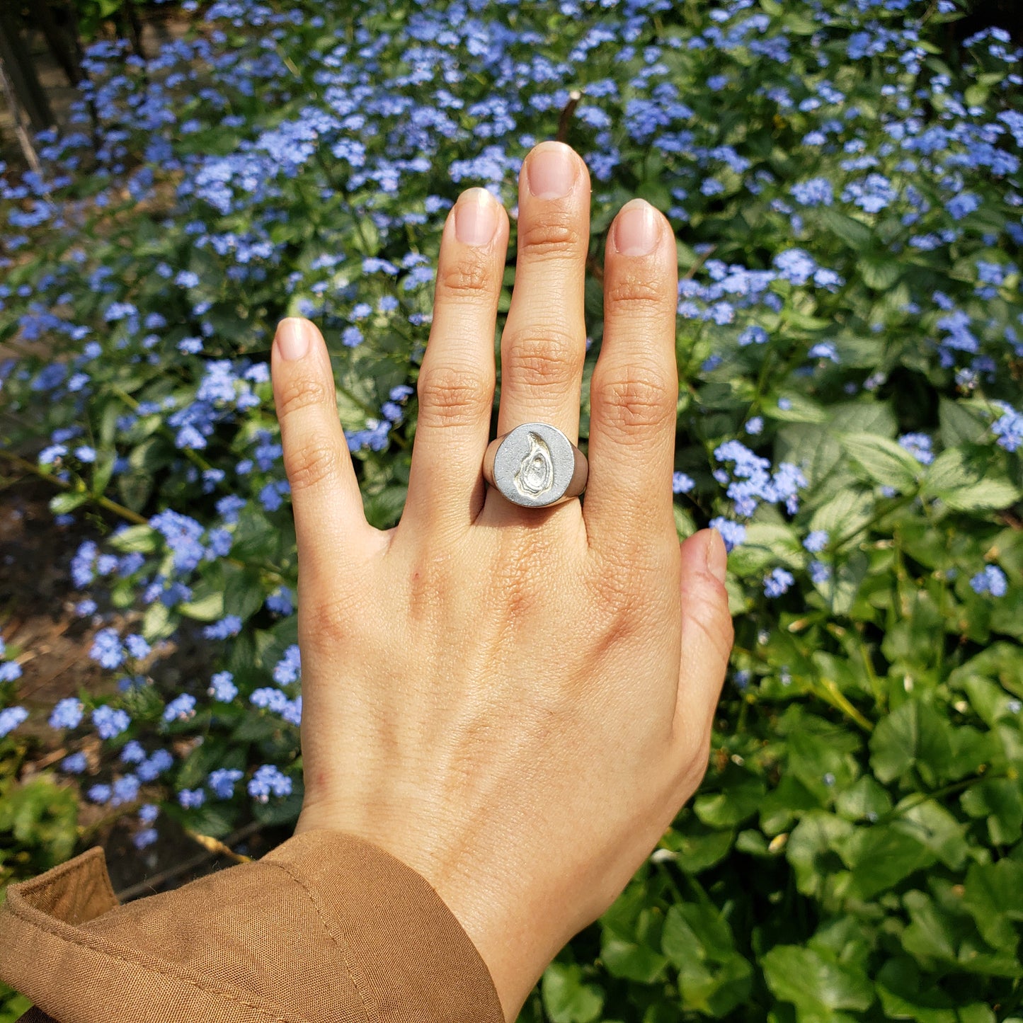 Oyster wax seal signet ring