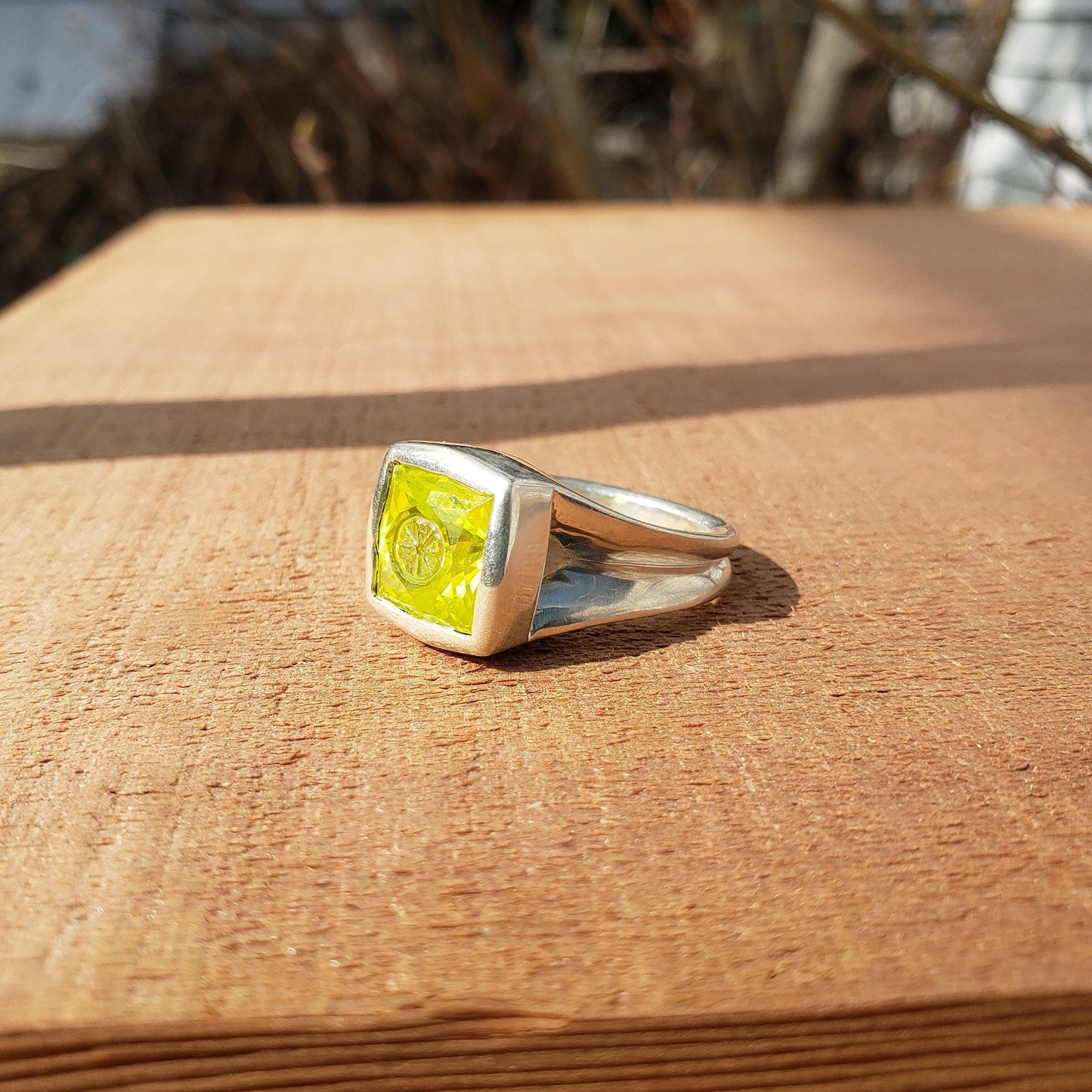 YAG citrus silver ring