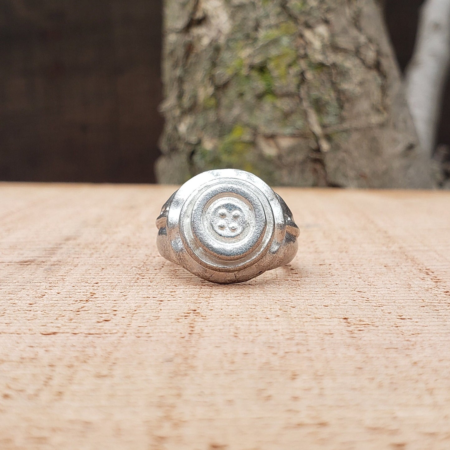 Button wax seal signet ring