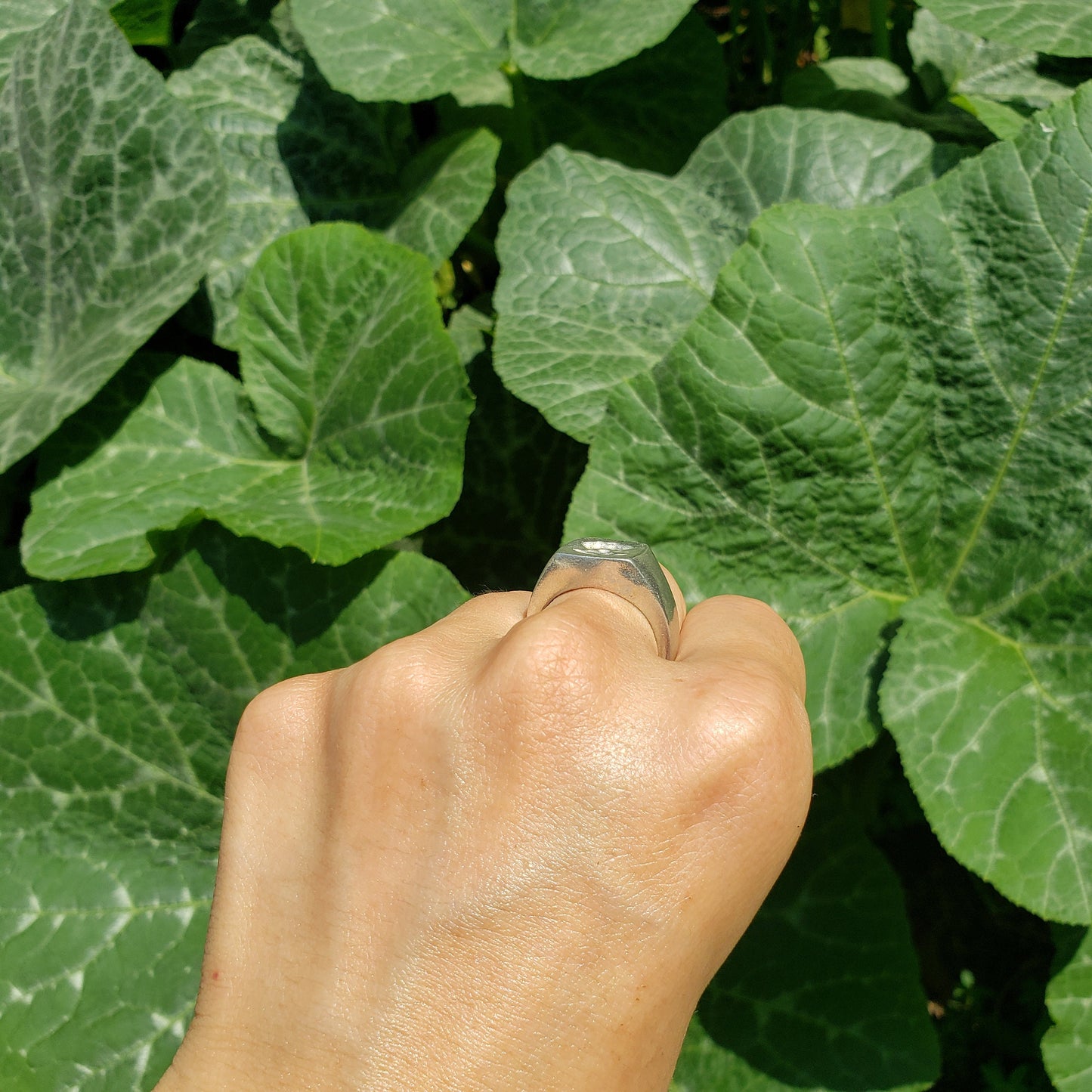 Clam pearl wax seal signet ring