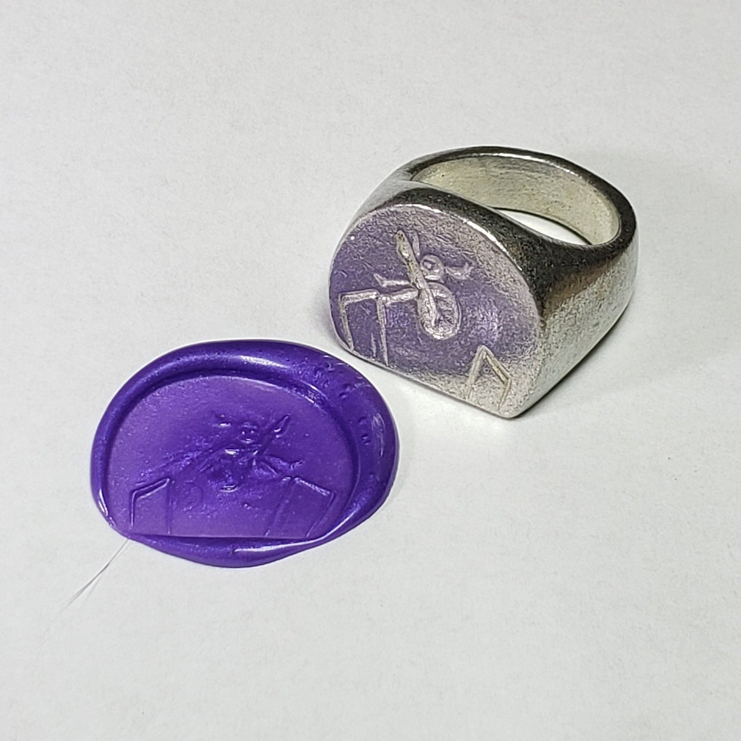 Uneven bars wax seal signet ring