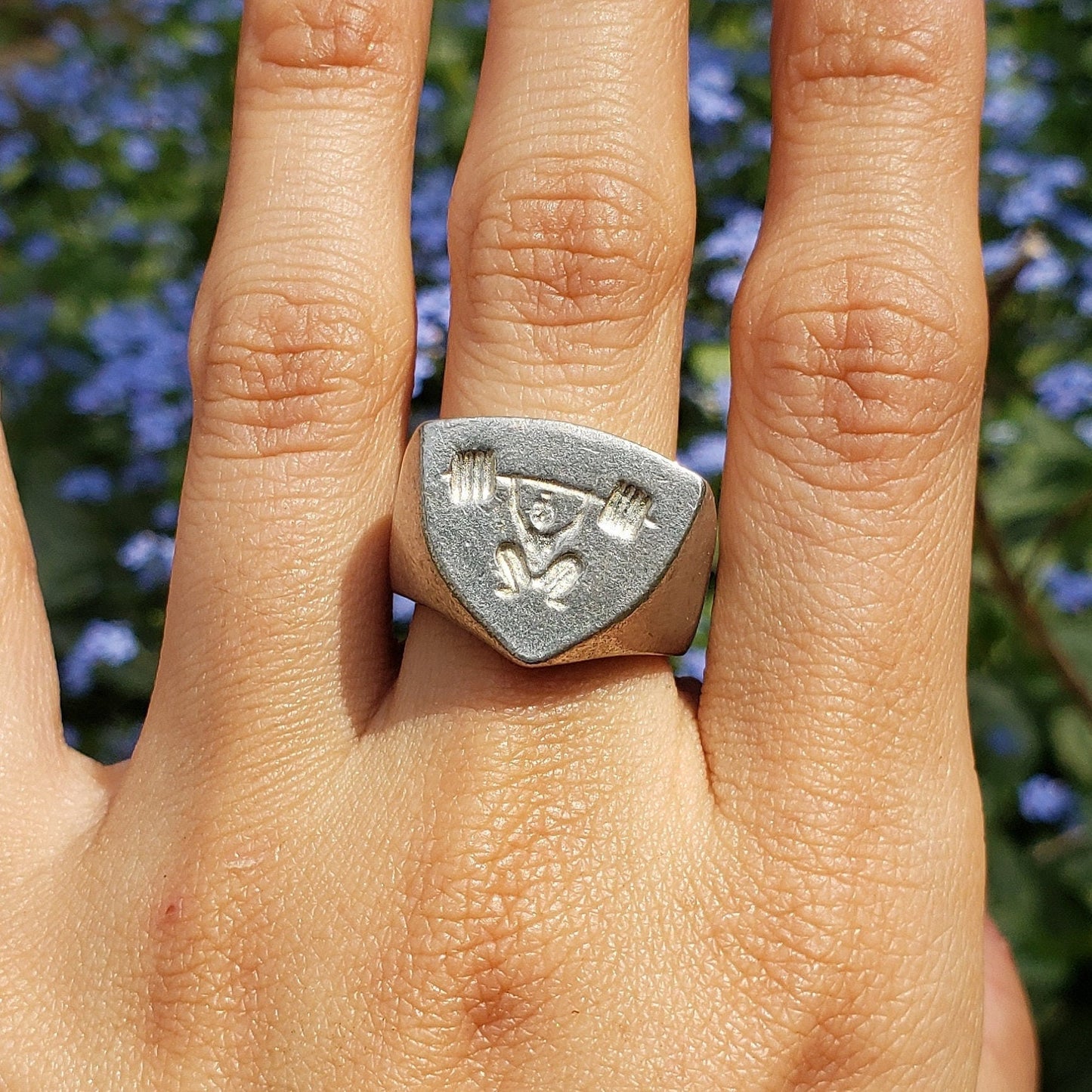 Power squat wax seal signet ring