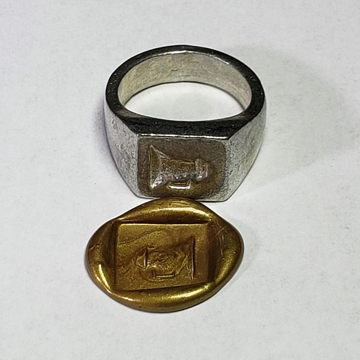 Bullhorn wax seal signet ring