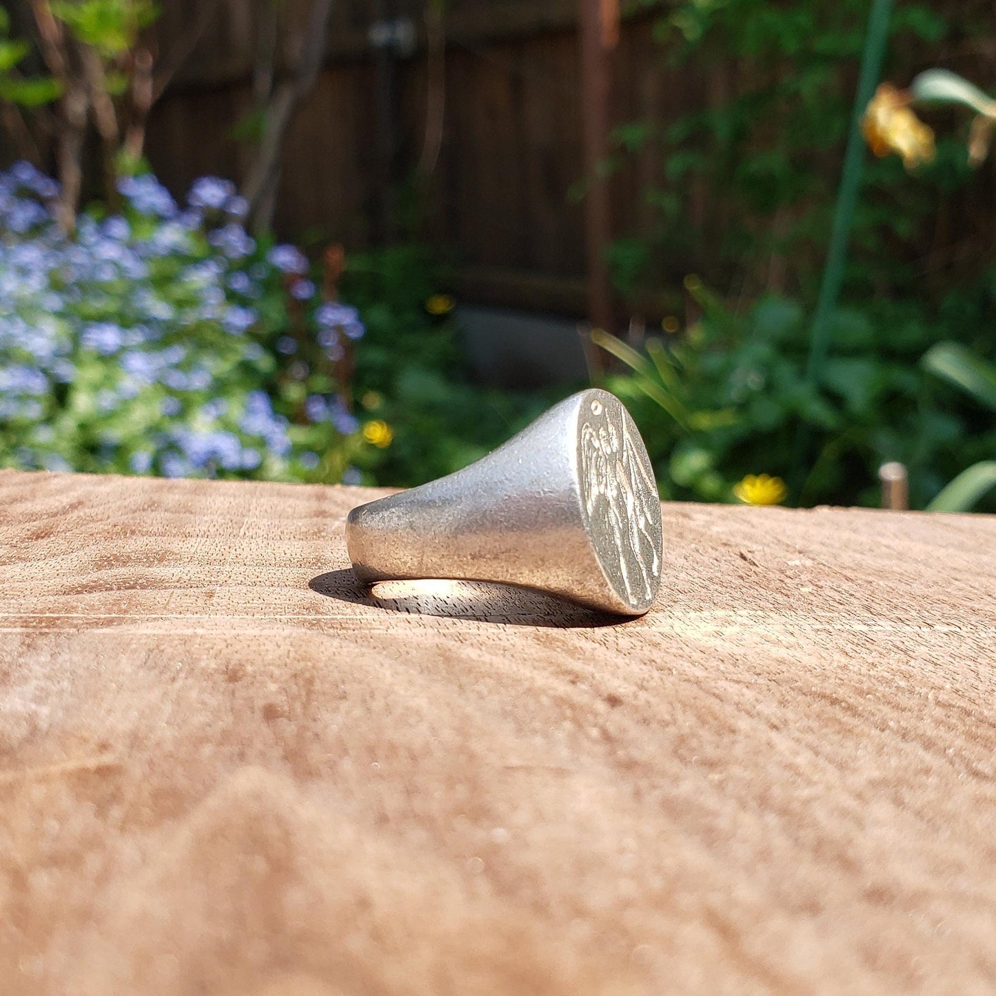 Angel and devil kiss wax seal signet ring